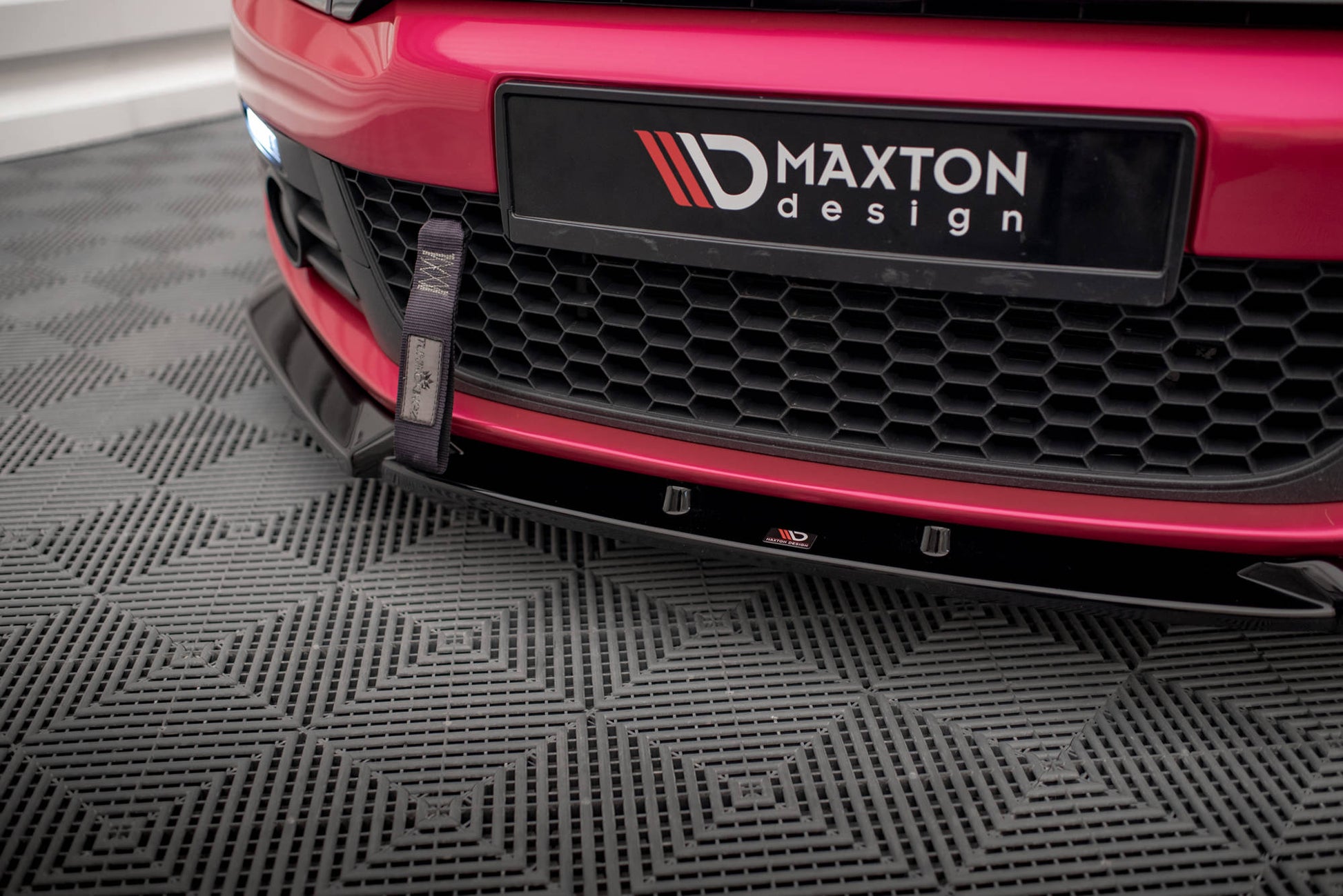 Maxton Front Ansatz V.3 für Volkswagen Scirocco Mk3 Carbon Look