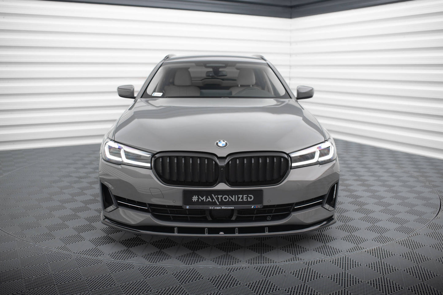 Maxton Front Ansatz V.1 für BMW 5er G30 / G31 Facelift schwarz Hochglanz