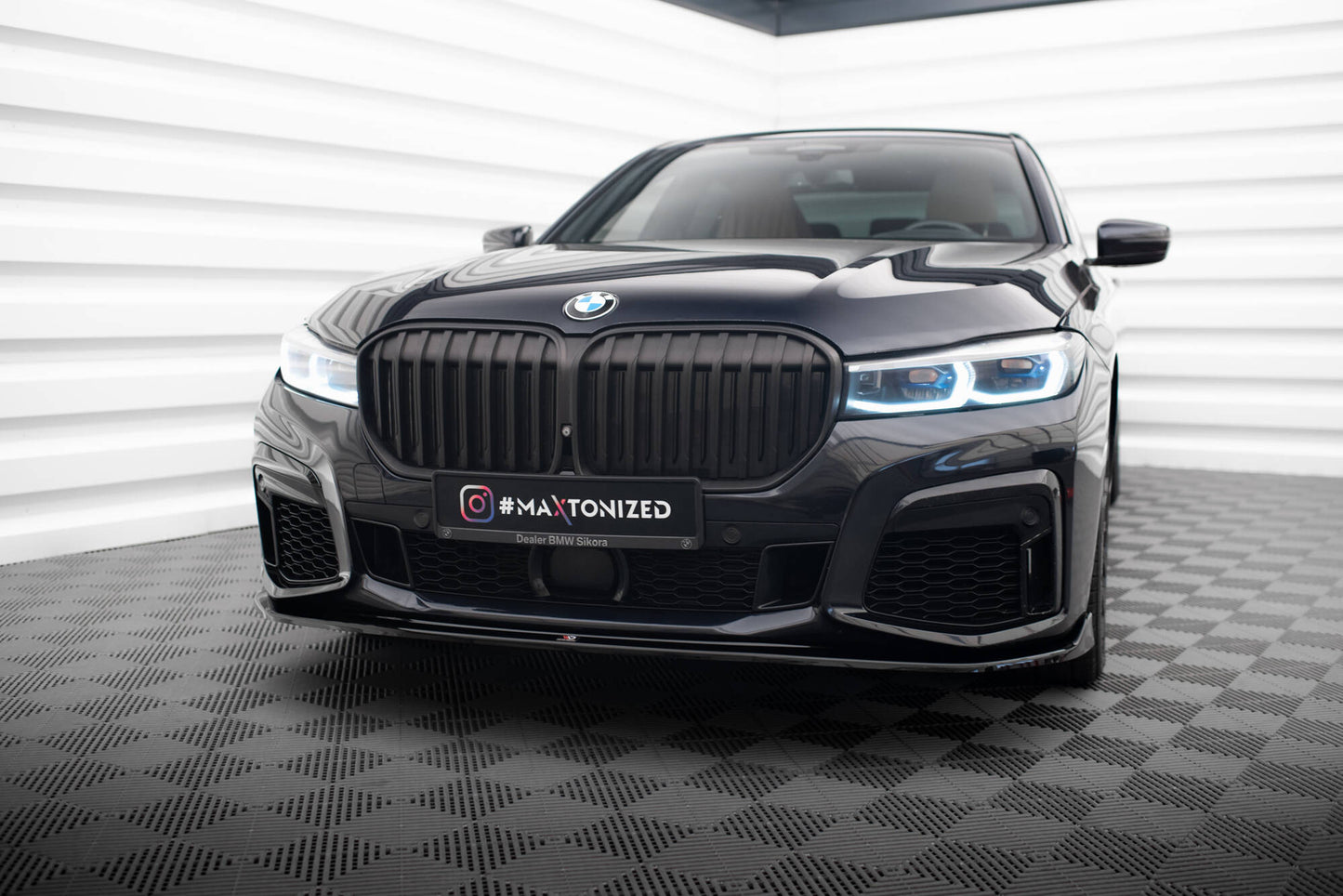 Maxton Front Ansatz V.4 für BMW 7 G11 M-Paket Facelift schwarz Hochglanz