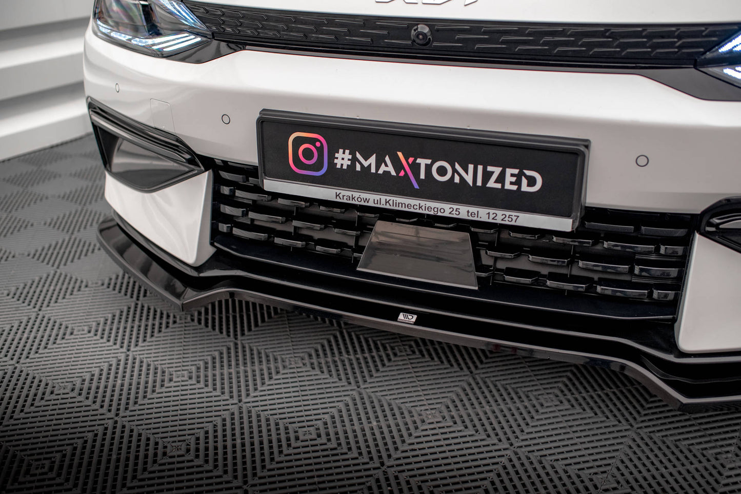 Maxton Front Ansatz V.1 für Kia EV6 GT-Line Mk1 schwarz Hochglanz