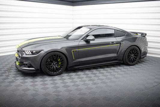 Maxton Street Pro Seitenschweller Ansatz für + Flaps Ford Mustang GT Mk6  schwarz Hochglanz