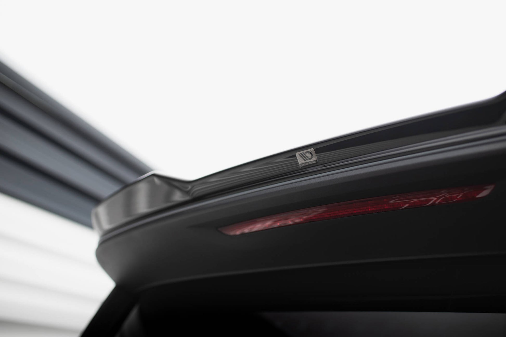 Maxton Spoiler CAP für 3D Volkswagen Multivan T7 schwarz Hochglanz