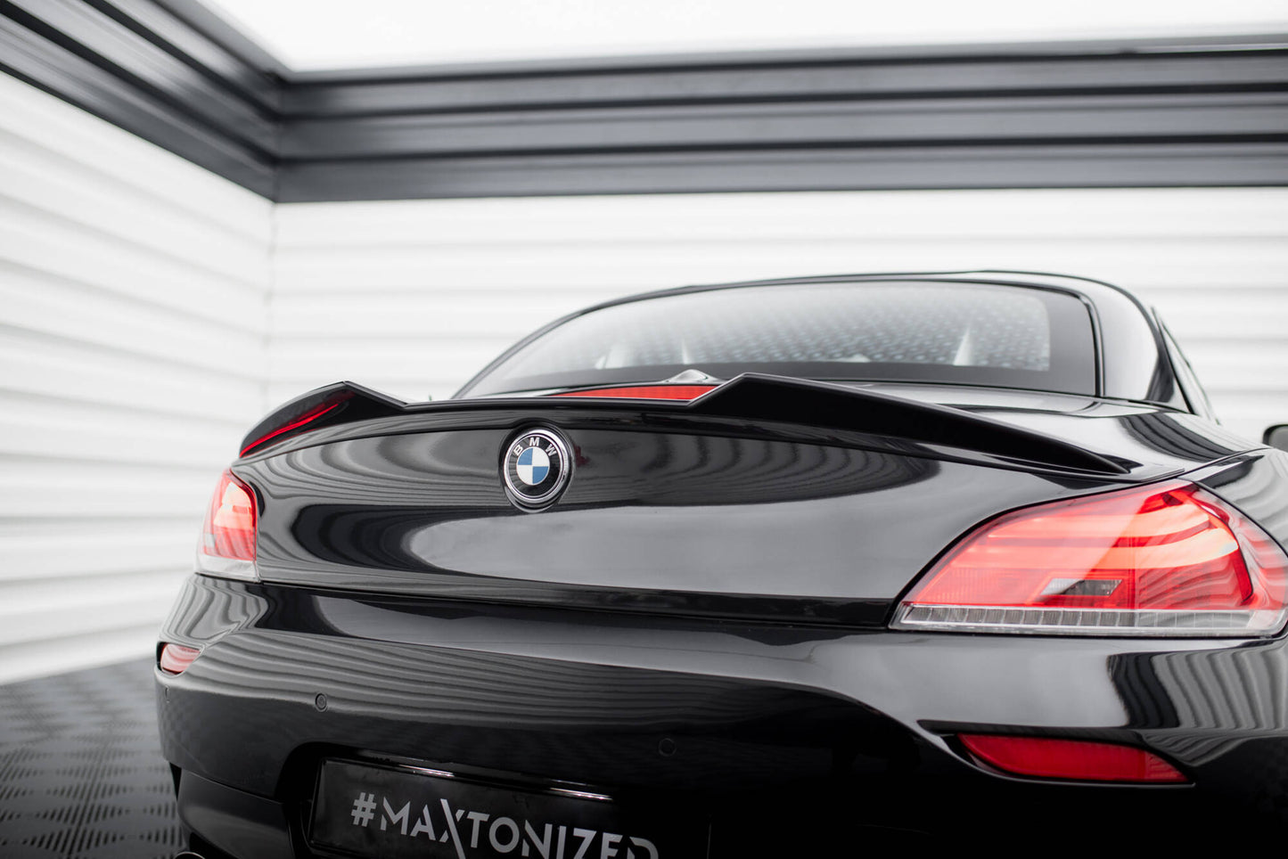 Maxton Spoiler CAP für 3D BMW Z4 M-Paket E89 Facelift schwarz Hochglanz