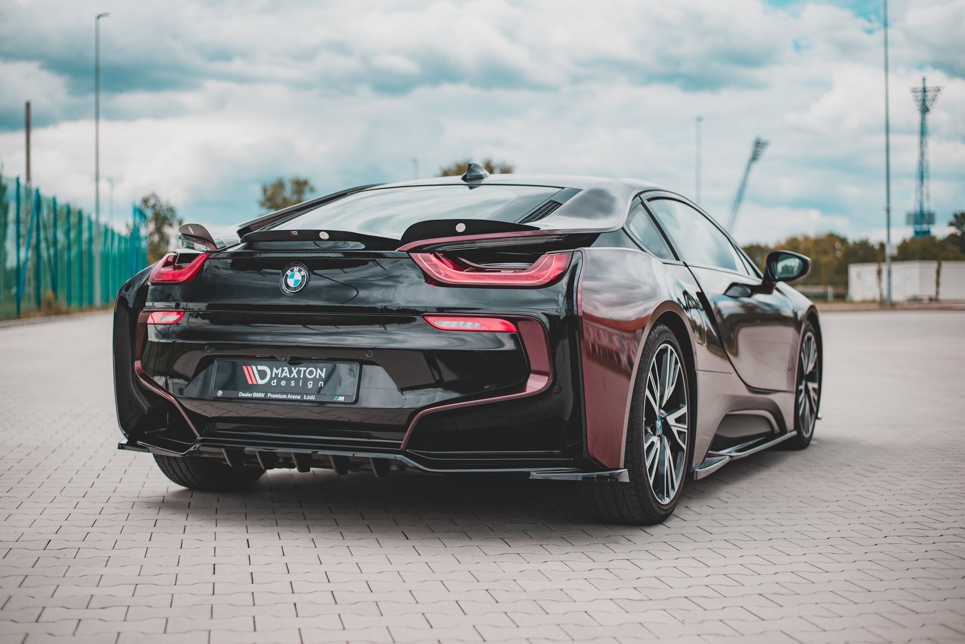 Maxton Spoiler CAP für Paket BMW i8 schwarz Hochglanz