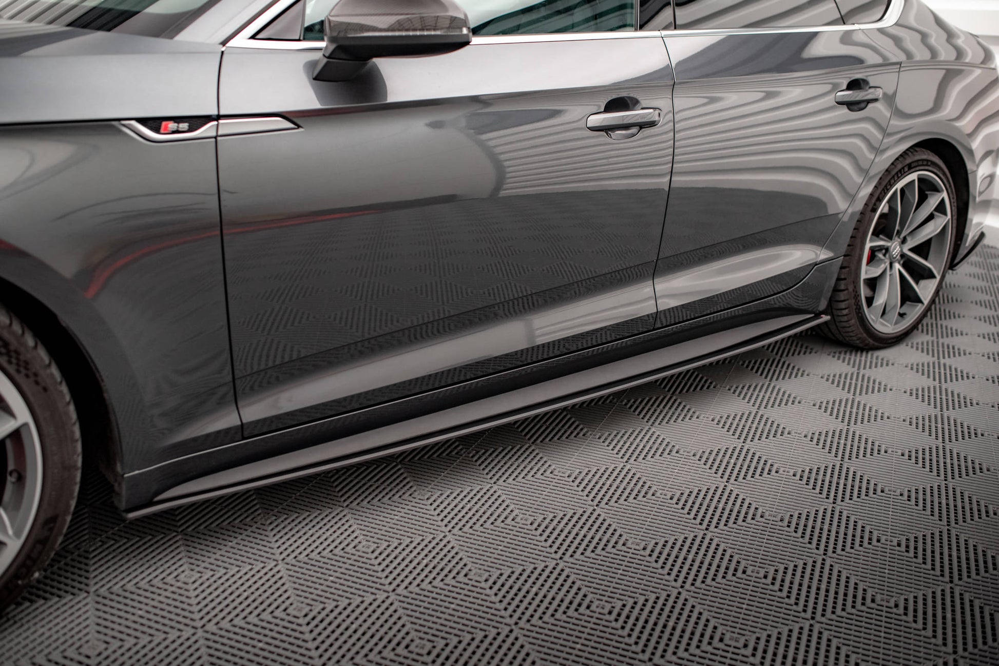Maxton Street Pro Seitenschweller Ansatz für Audi A5 S-Line / S5 Sportback F5
