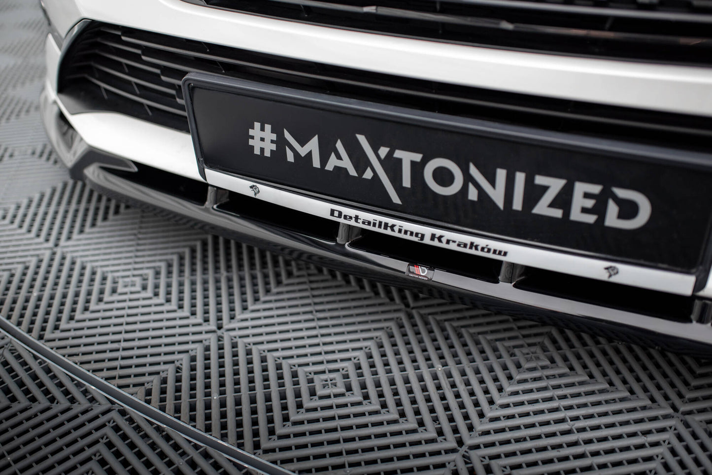 Maxton Front Ansatz für Peugeot 308 GT Mk3 schwarz Hochglanz