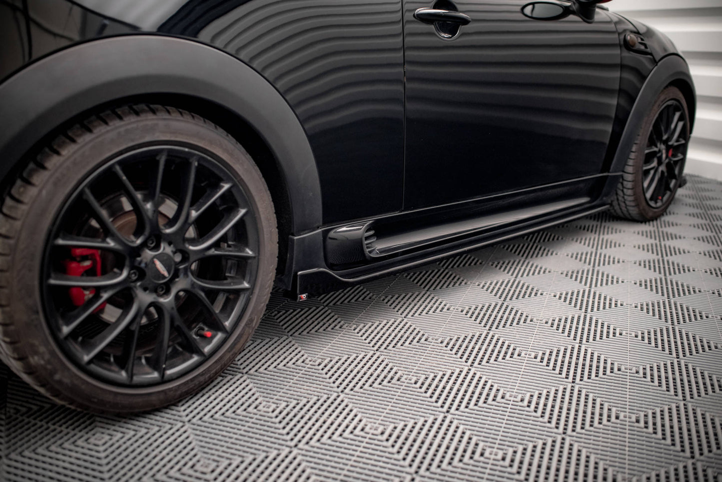 Maxton Seitenschweller Ansatz für V.2 für Mini Cooper John Cooper Works R56 schwarz Hochglanz