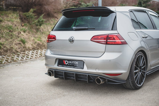 Maxton Robuste Racing Heckschürze V.1 für VW Golf 7 GTI