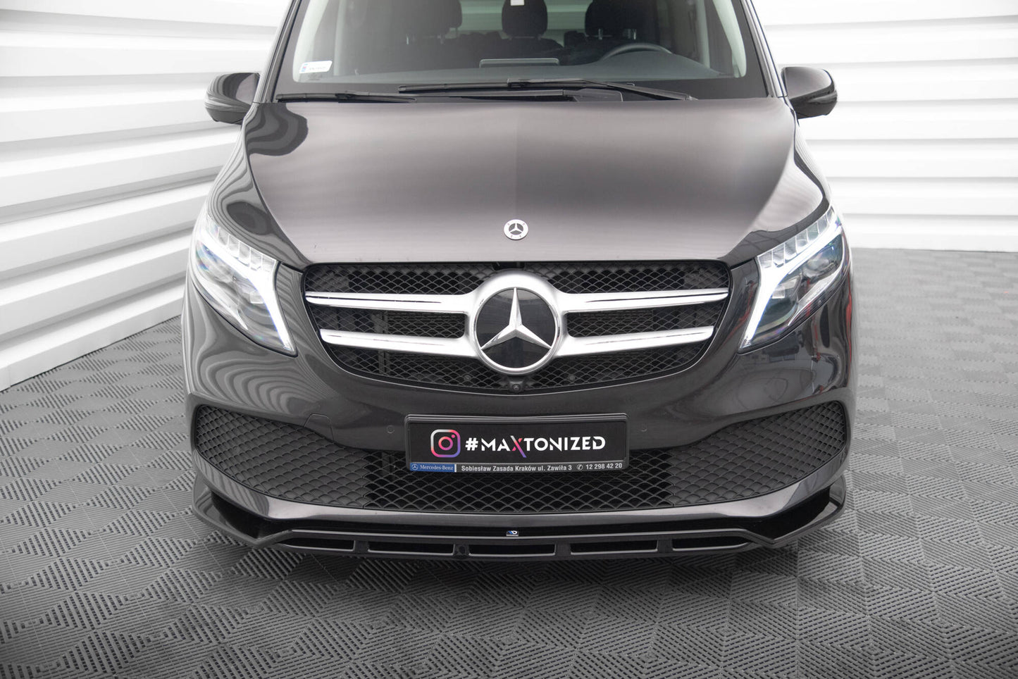 Maxton Front Ansatz V.2 für Mercedes-Benz V-Klasse W447 Facelift schwarz Hochglanz