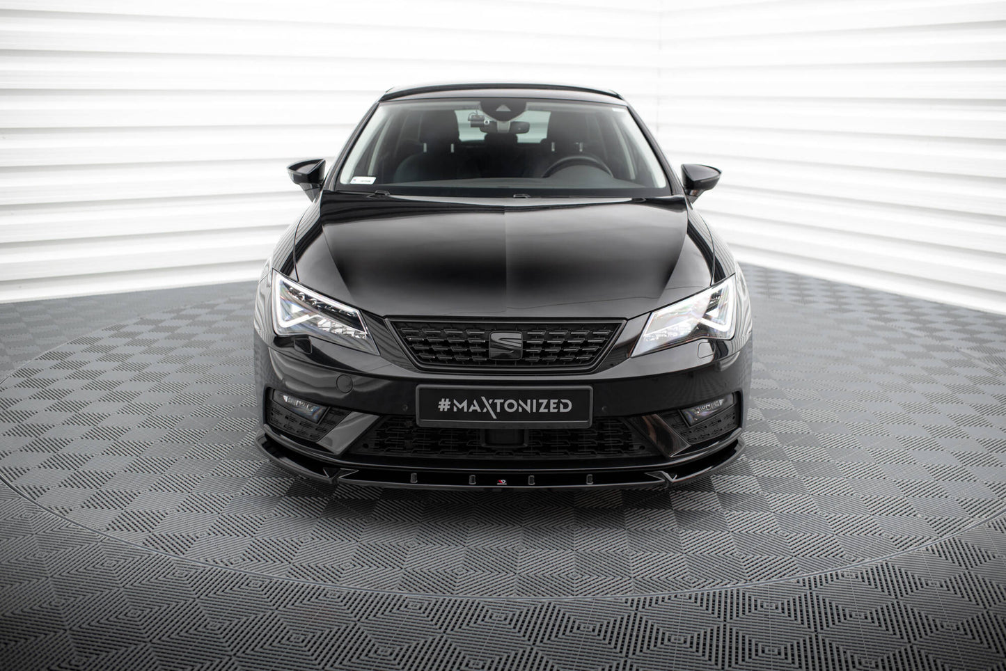 Maxton Front Ansatz V.1 für Seat Leon Mk3 Facelift schwarz Hochglanz