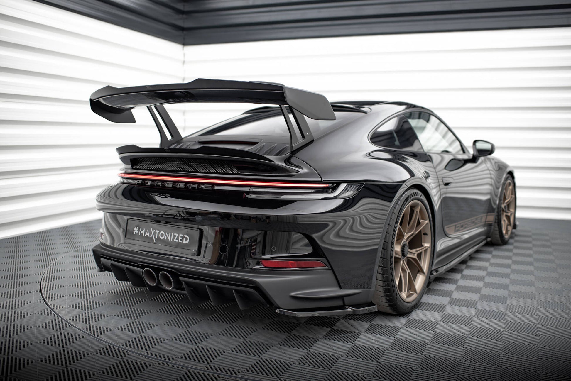 Maxton Niedriger Spoiler CAP für Porsche 911 992 GT3 schwarz Hochglanz