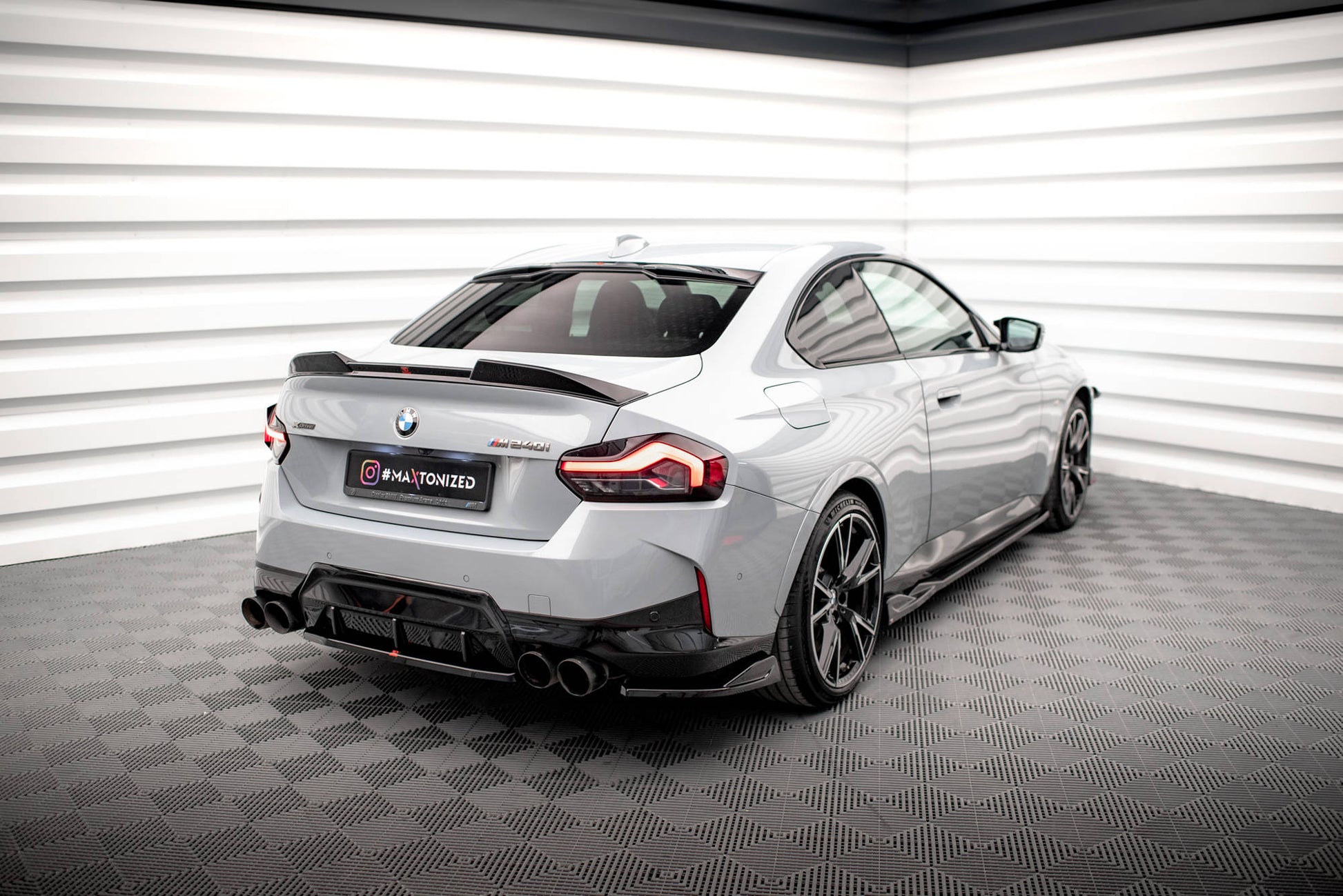 Maxton Heck Ansatz Flaps Diffusor V.1 für BMW 2 Coupe M240i G42 schwarz Hochglanz