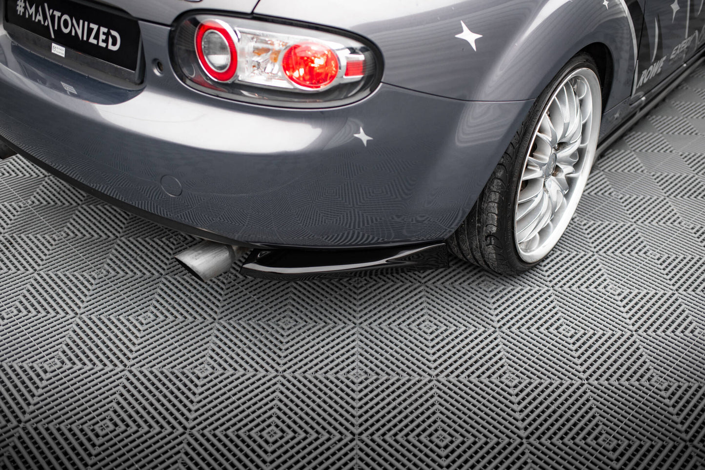 Maxton Heck Ansatz Flaps Diffusor für Mazda MX5 NC (Mk3) schwarz Hochglanz