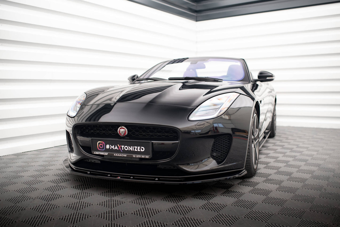 Maxton Front Ansatz V.1 für Jaguar F-Type Mk1 Facelift schwarz Hochglanz