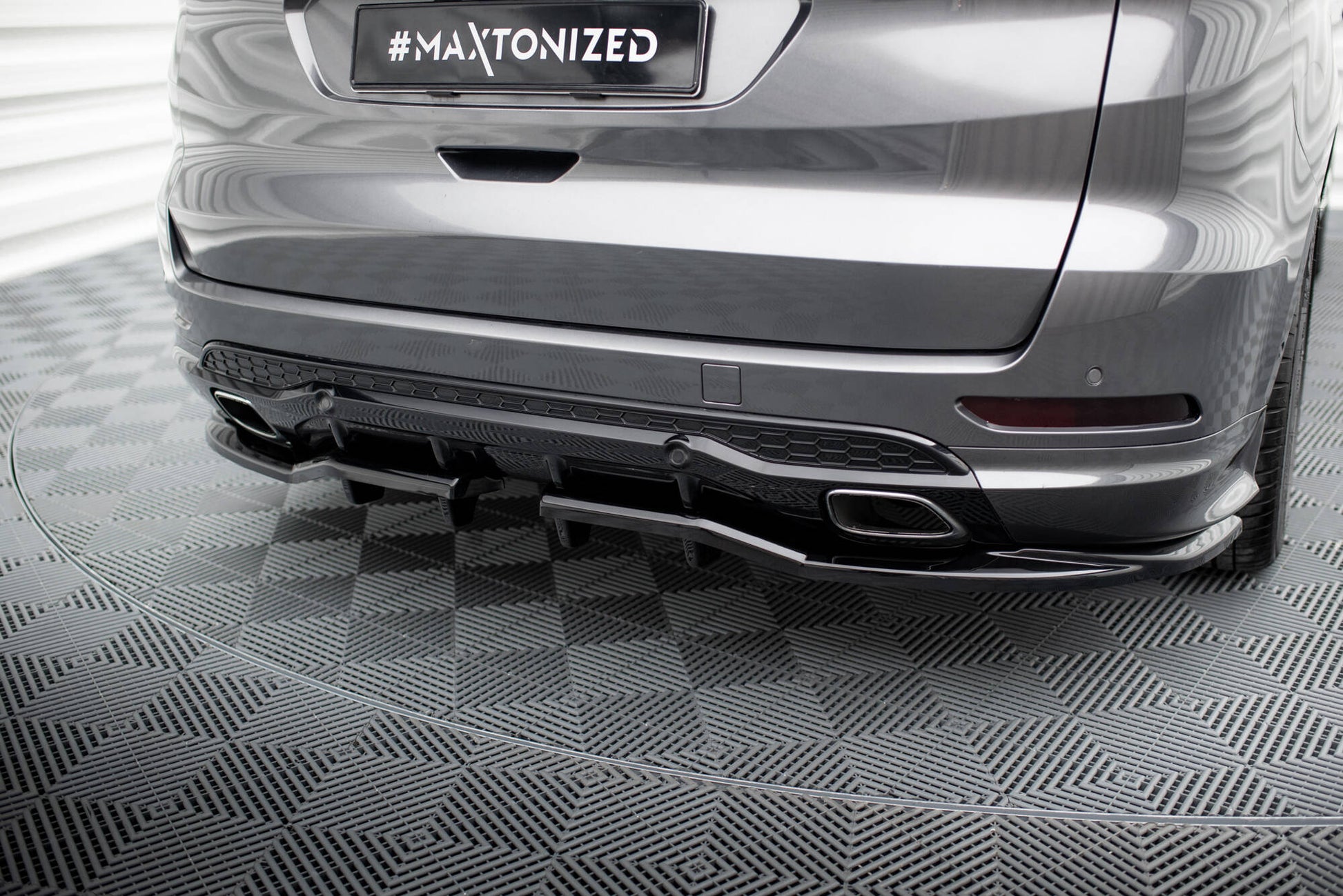 Maxton Mittlerer Diffusor Heck Ansatz DTM Look für Ford S-Max ST-Line Mk2 schwarz Hochglanz