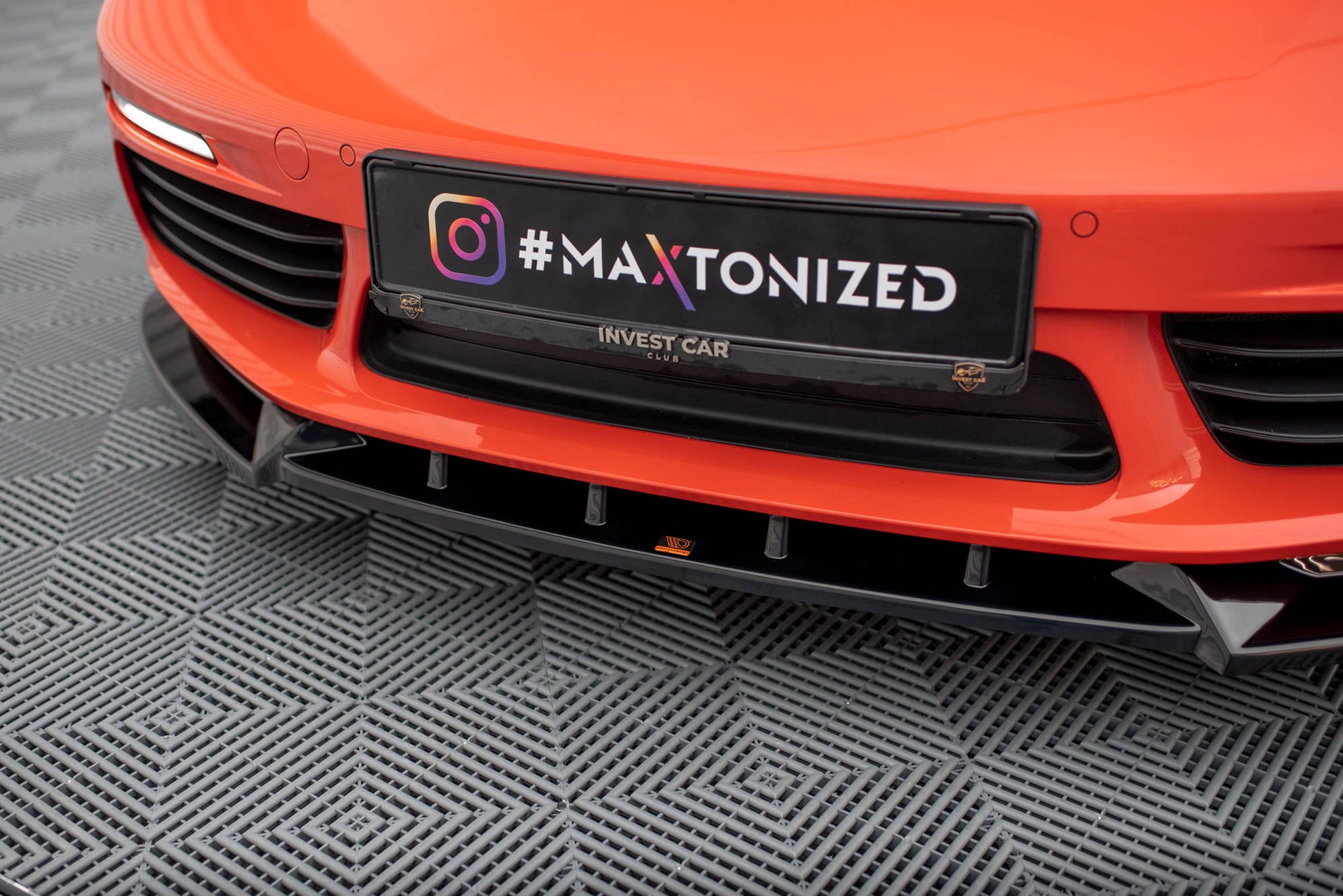 Maxton Front Ansatz V.1 für Porsche 718 Cayman 982c schwarz Hochglanz