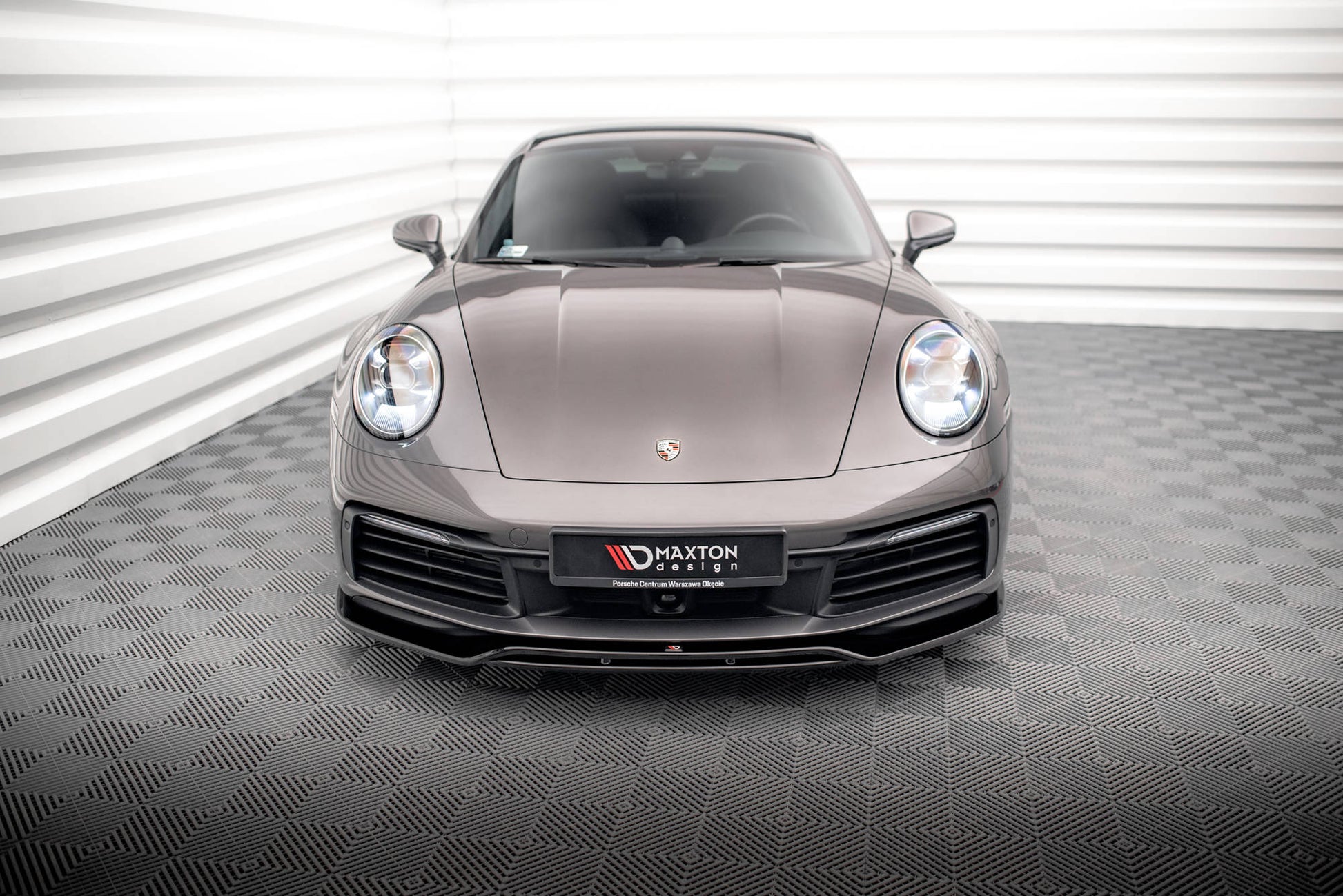 Maxton Front Ansatz für Porsche 911 Carrera 4S 992 schwarz Hochglanz