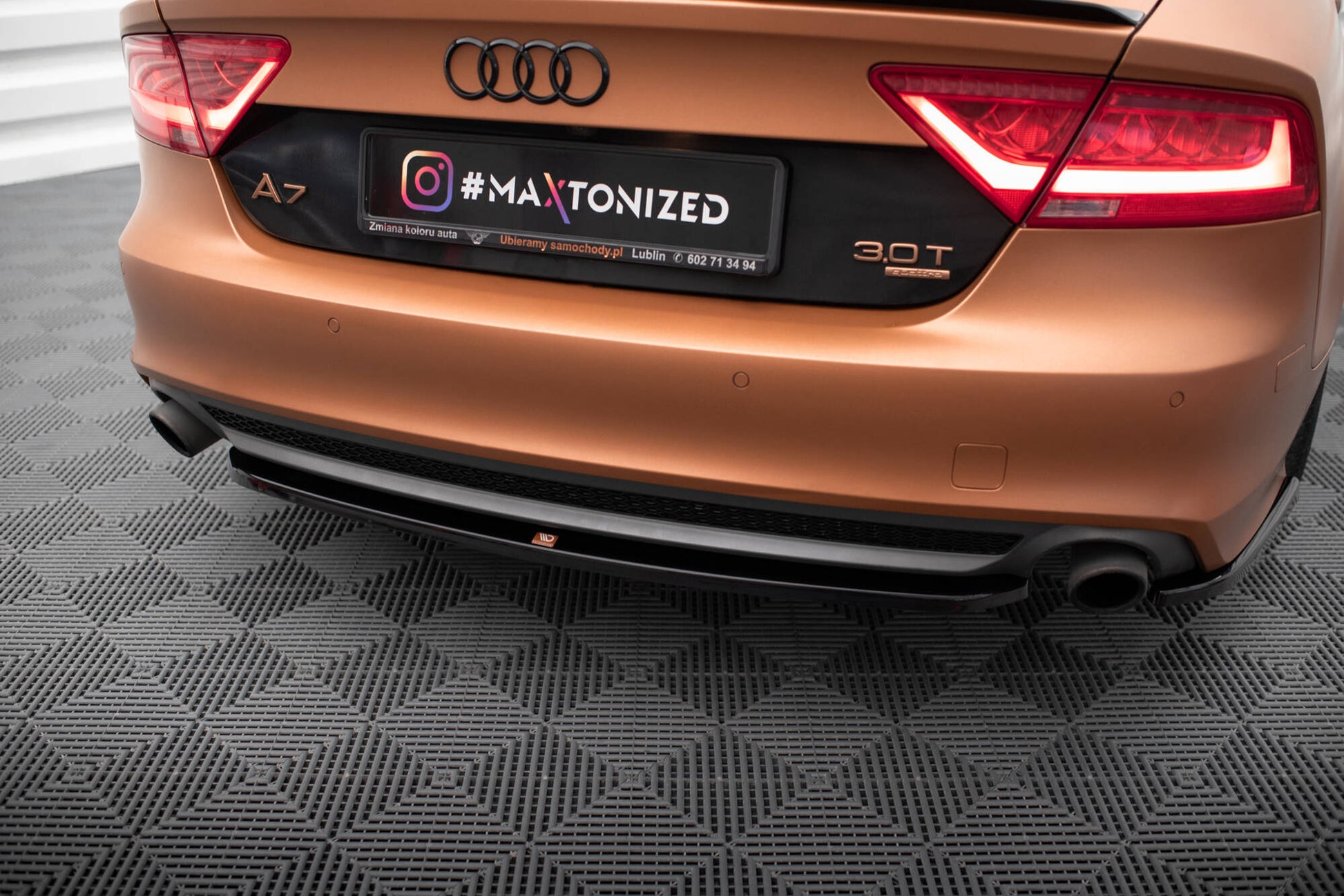 Maxton Mittlerer Diffusor Heck Ansatz für Audi A7 S-Line C7 schwarz Hochglanz