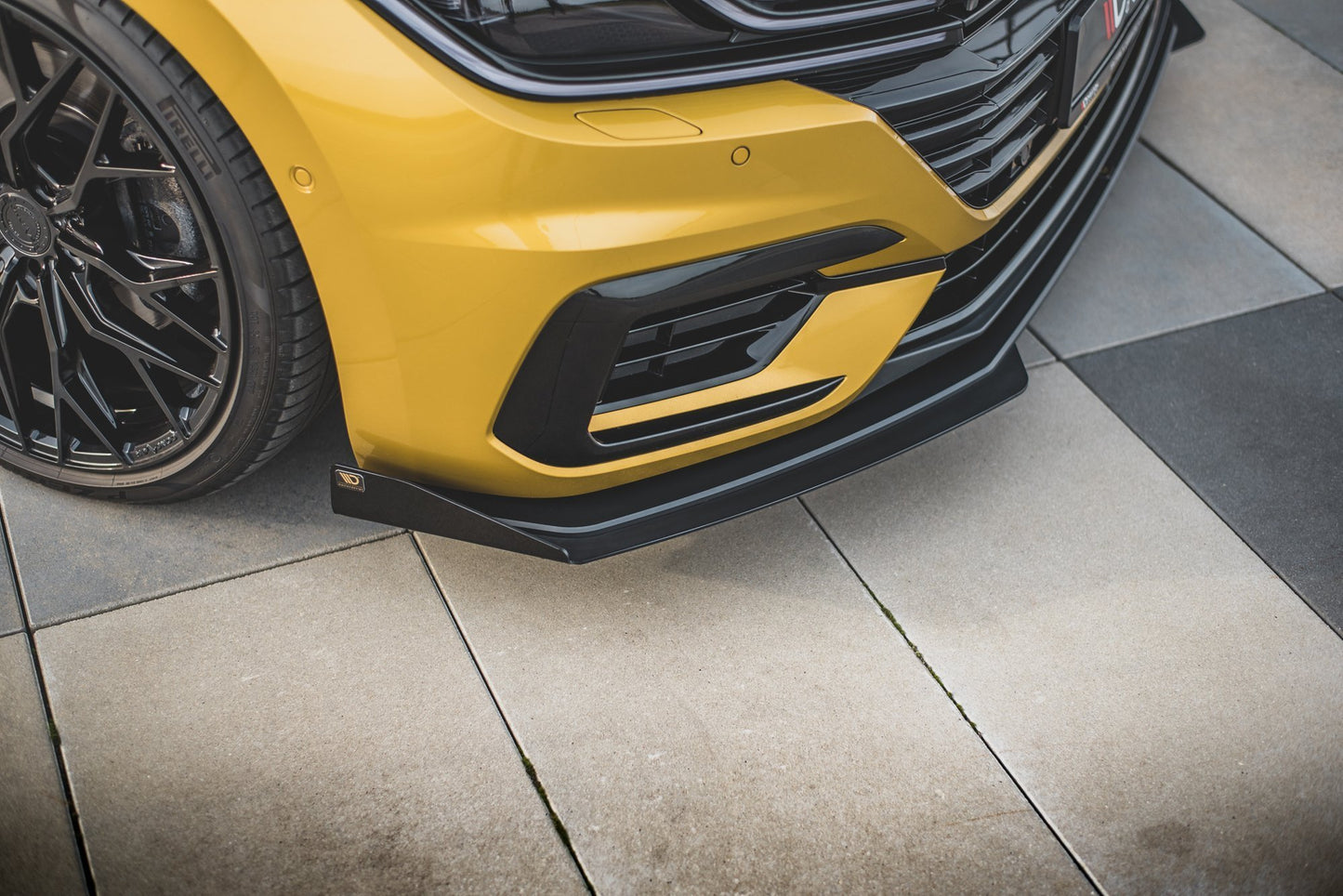 Maxton Robuste Racing Front Ansatz für passend +Flaps für Volkswagen Arteon R-Line schwarz Hochglanz