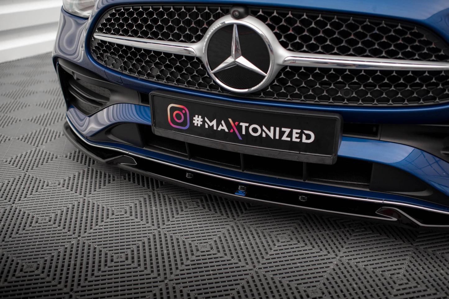 Maxton Front Ansatz V.1 für Mercedes-Benz C AMG-Line / 43 AMG W206 schwarz Hochglanz