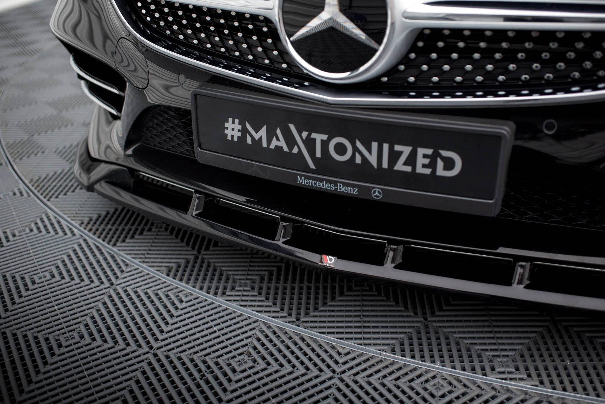 Maxton Front Ansatz V.2 für Mercedes-Benz S Coupe AMG-Line C217 Facelift schwarz Hochglanz