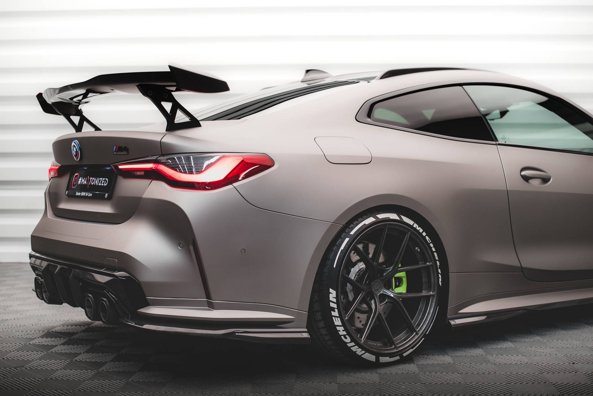 Maxton Carbon Fiber Heck Ansatz Flaps Diffusor für BMW M4 G82