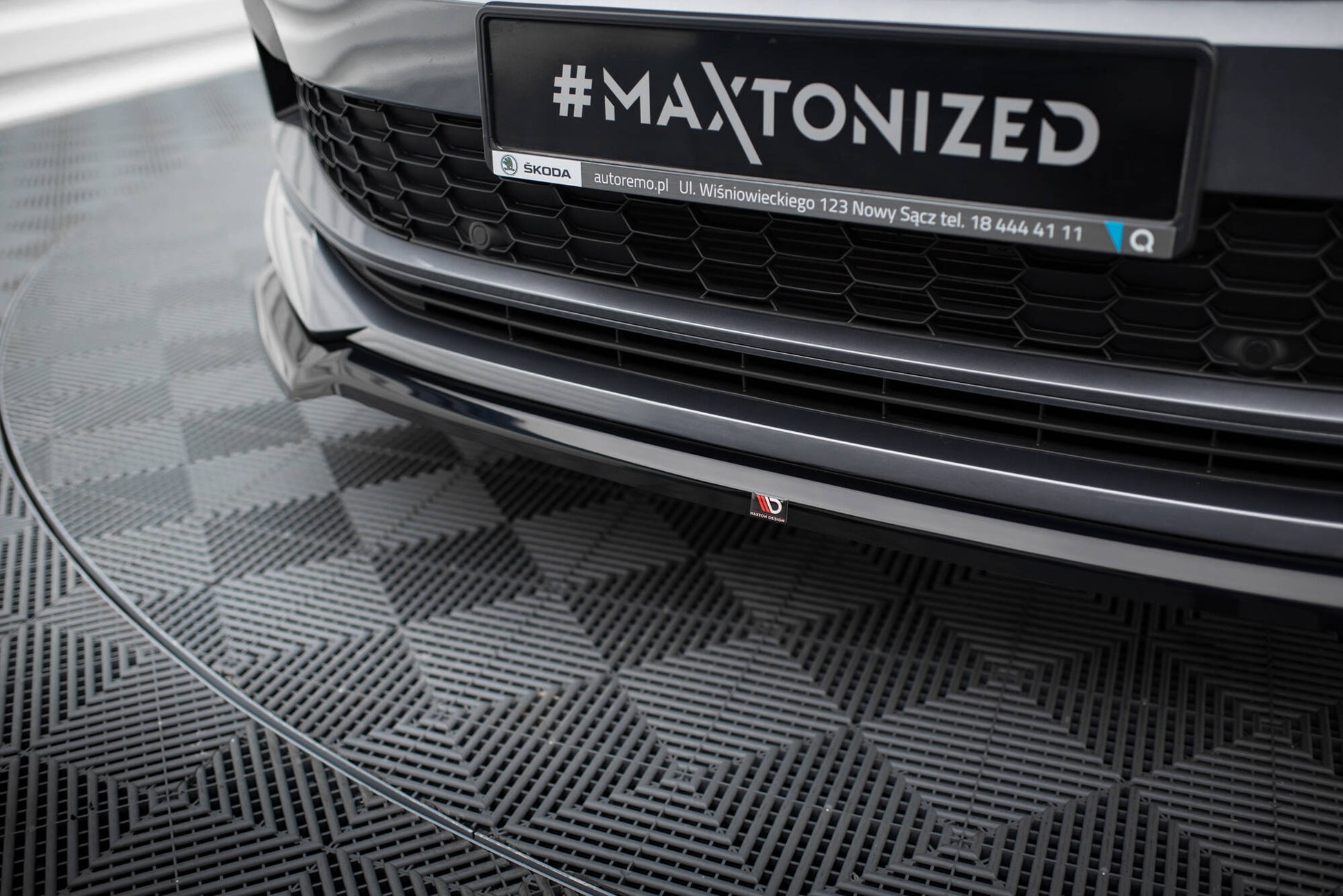 Maxton Front Ansatz V.2 für Skoda Kodiaq Sportline Mk1 Facelift schwarz Hochglanz