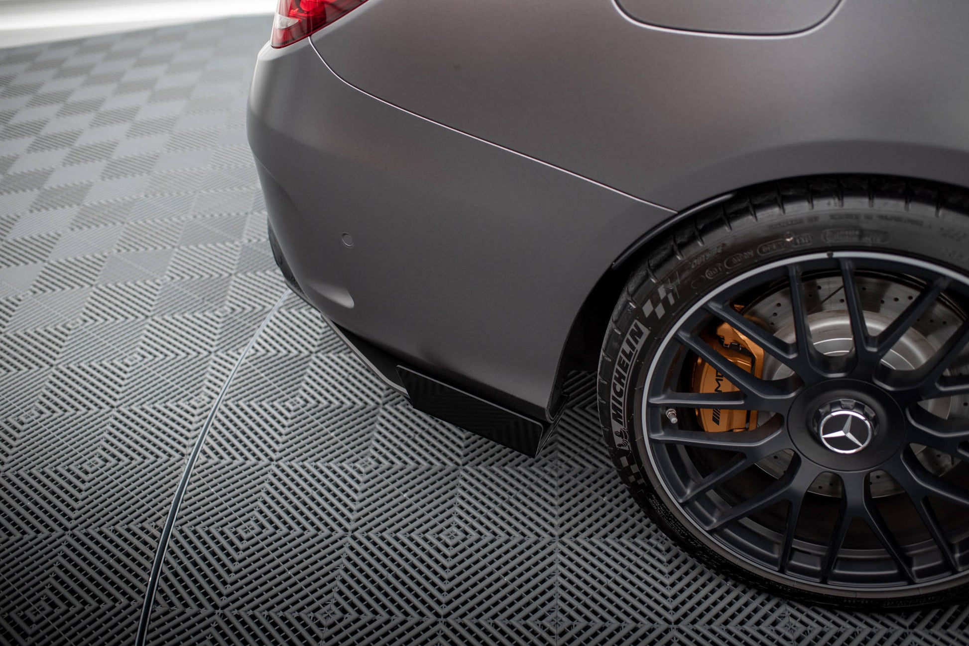 Maxton Street Pro Heck Ansatz Flaps Diffusor +Flaps für Mercedes-AMG C63 Limousine / Kombi W205 Facelift schwarz Hochglanz