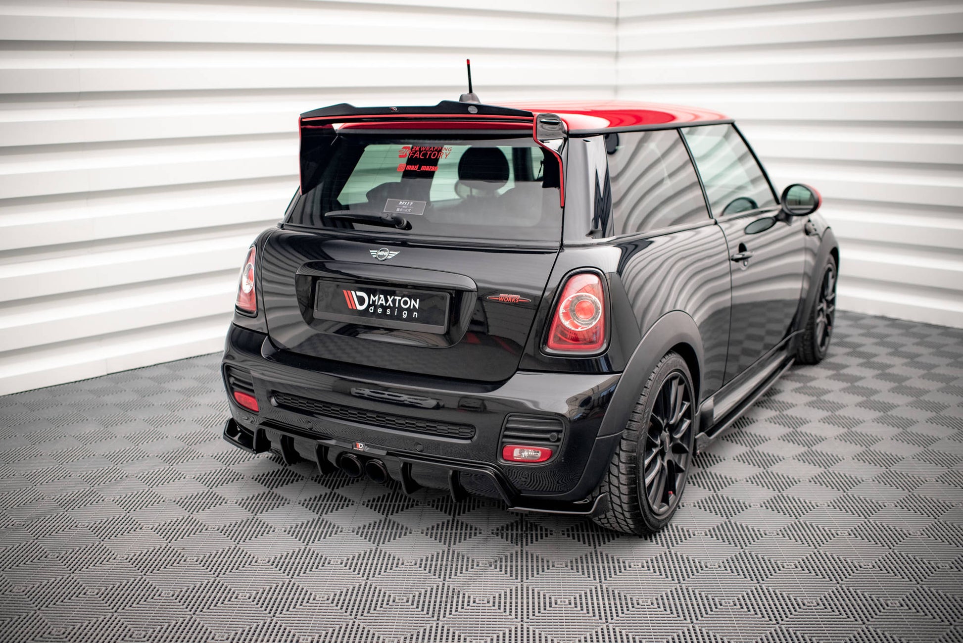 Maxton Heck Ansatz Flaps Diffusor V.3 für Mini Cooper John Cooper Works R56 schwarz Hochglanz