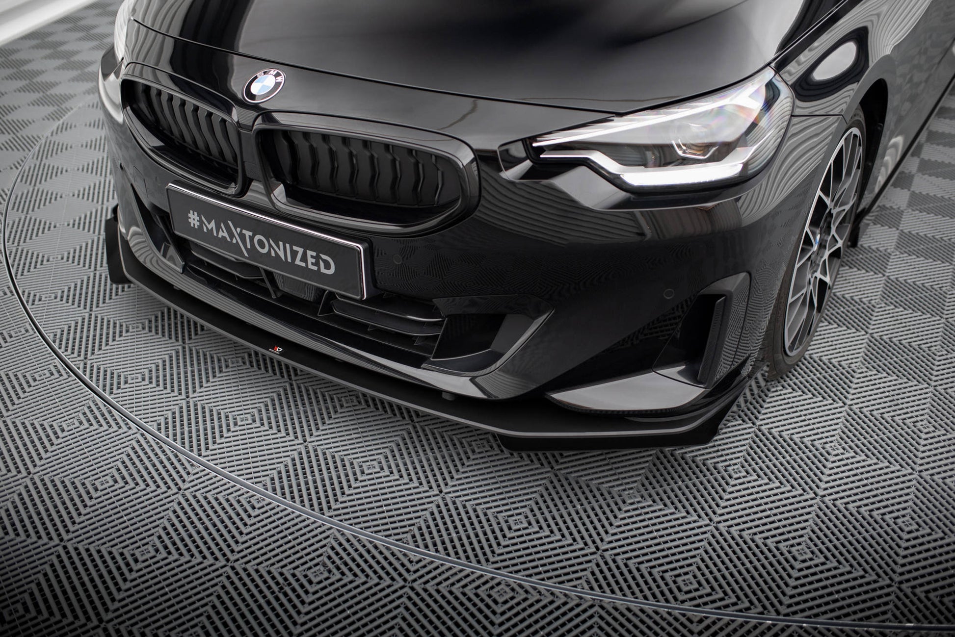 Maxton Front Flaps BMW 2 Coupe G42 schwarz Hochglanz