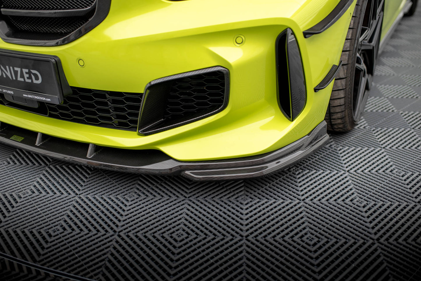 Maxton Carbon Fiber Front Ansatz für BMW 1er F40 M-Paket / M135i