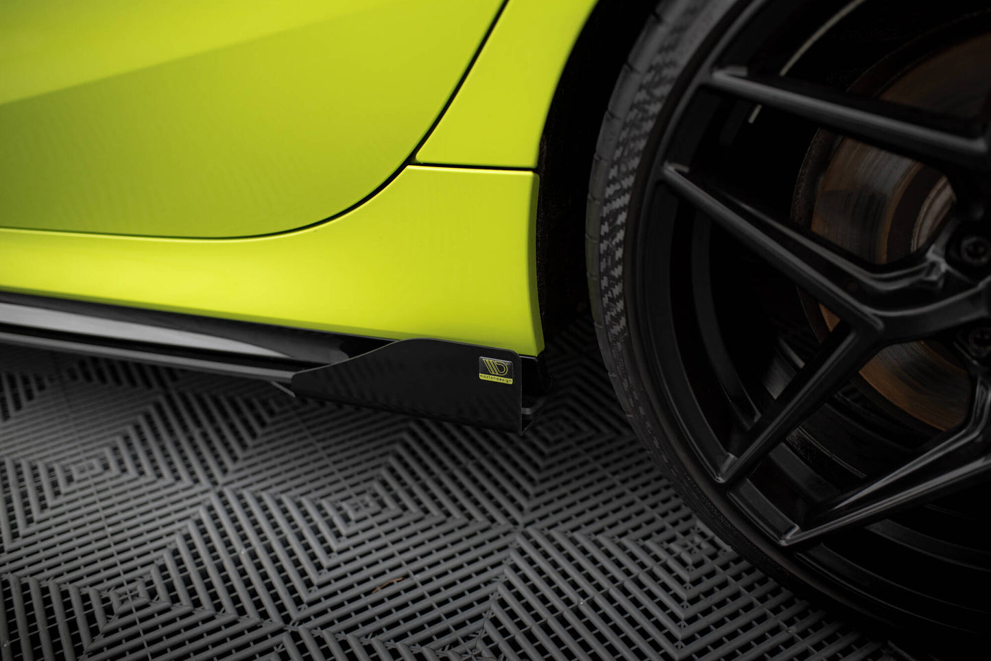 Maxton Side Flaps BMW 1er F40 M-Paket / M135i schwarz Hochglanz