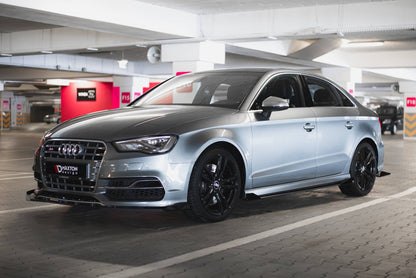 Maxton Front Flaps Audi S3 / A3 S-Line Limousine 8V schwarz Hochglanz