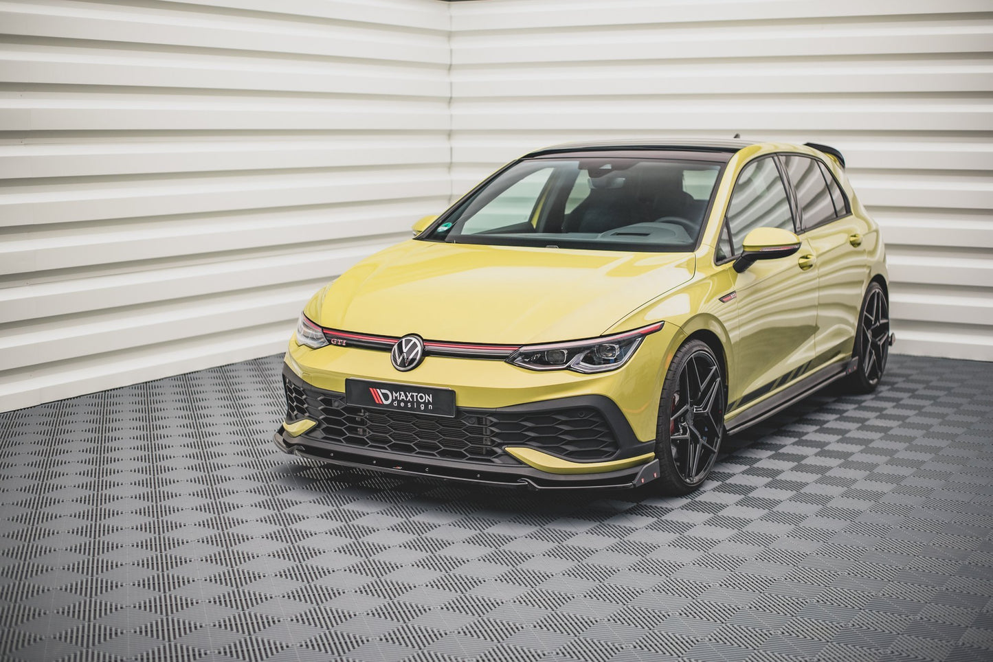 Maxton Front Ansatz V.1 +Flaps für Volkswagen Golf 8 GTI Clubsport