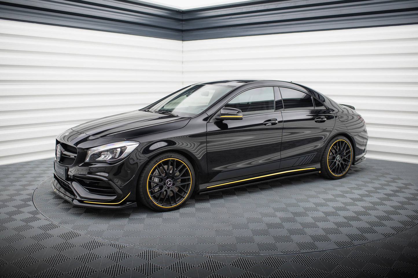 Maxton Seitenschweller Ansatz für Mercedes-AMG CLA 45 C117 Facelift schwarz Hochglanz