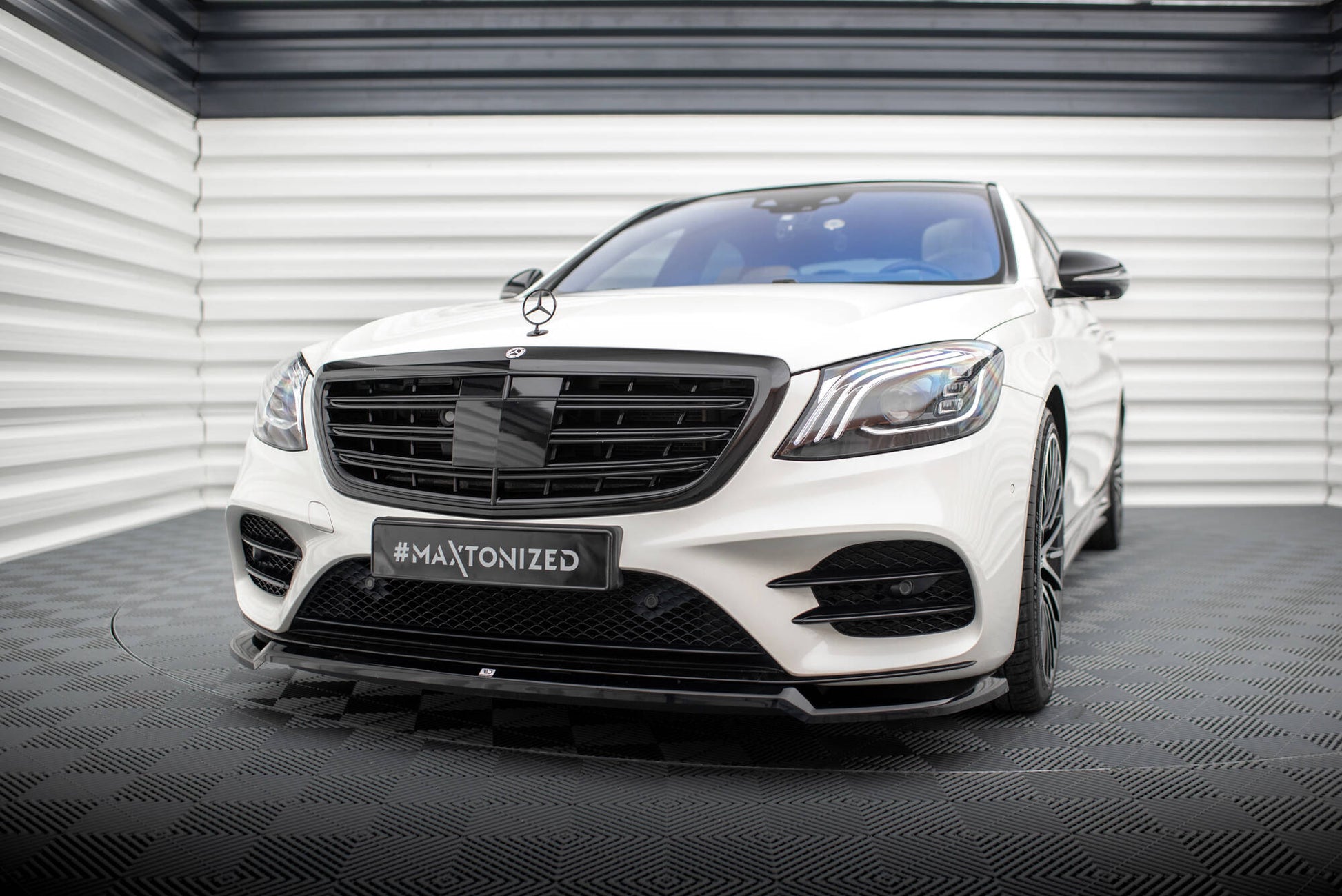 Maxton Front Ansatz V.1 für Mercedes-Benz S AMG-Line W222 Facelift schwarz Hochglanz