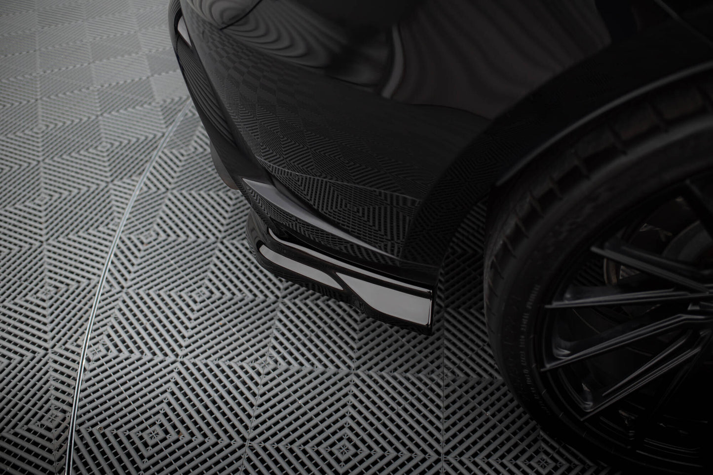 Maxton Heck Ansatz Flaps Diffusor für Porsche Macan GTS Mk1 Facelift 2 schwarz Hochglanz