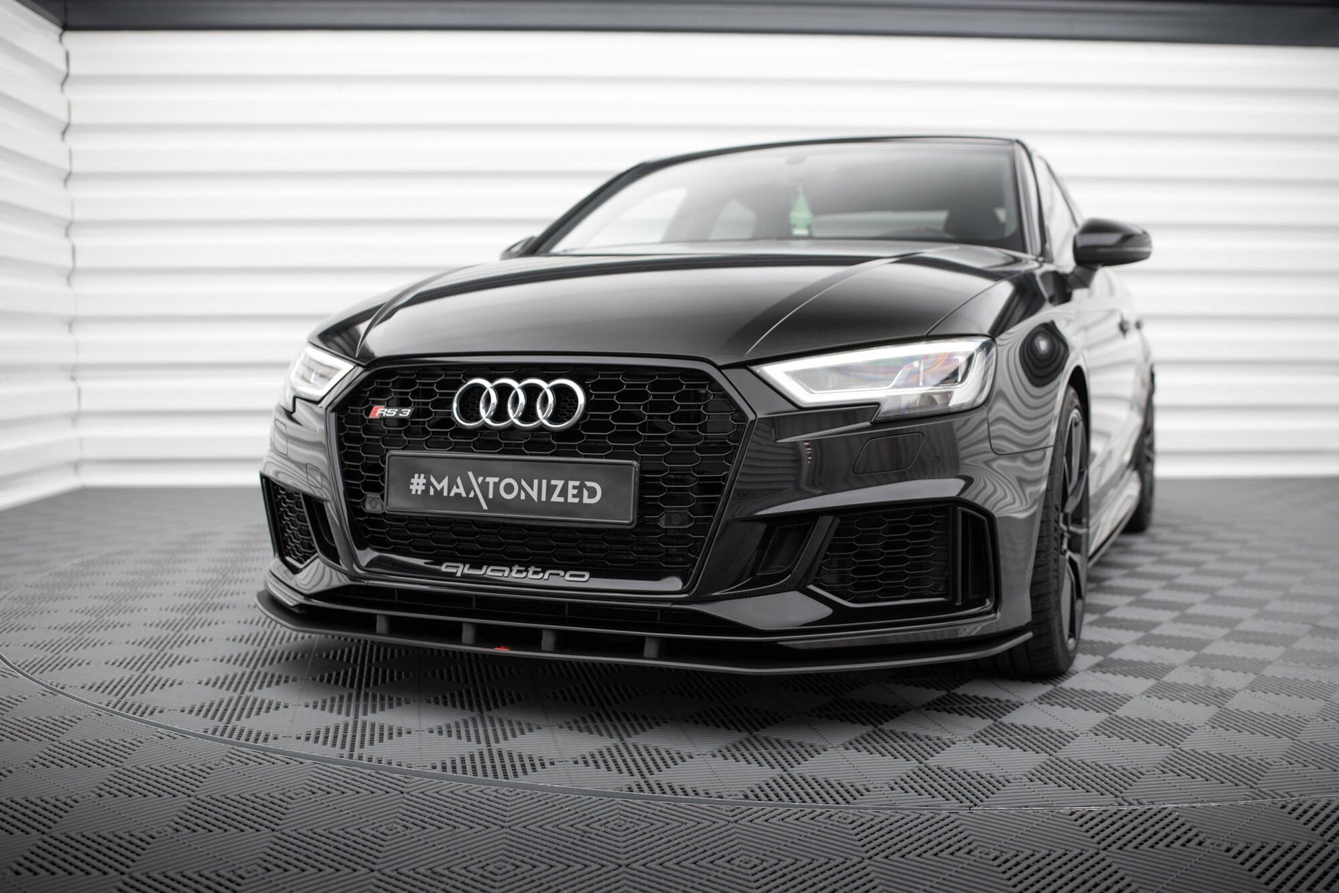 Maxton Street Pro Front Ansatz für für Audi RS3 Limousine 8V Facelift