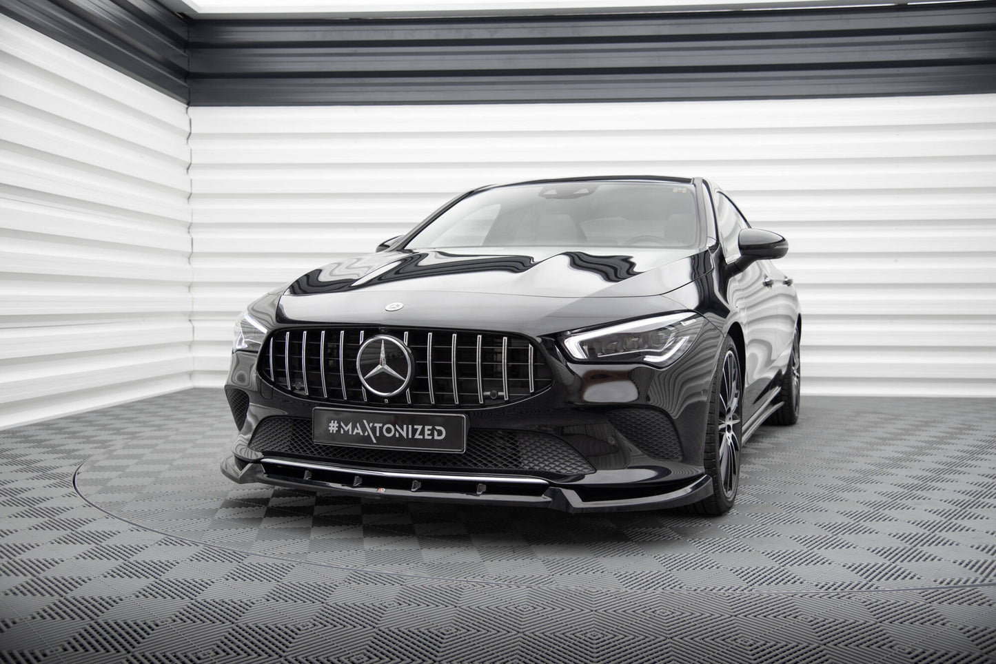 Maxton Front Ansatz V.2 für Mercedes-Benz CLA C118 schwarz Hochglanz