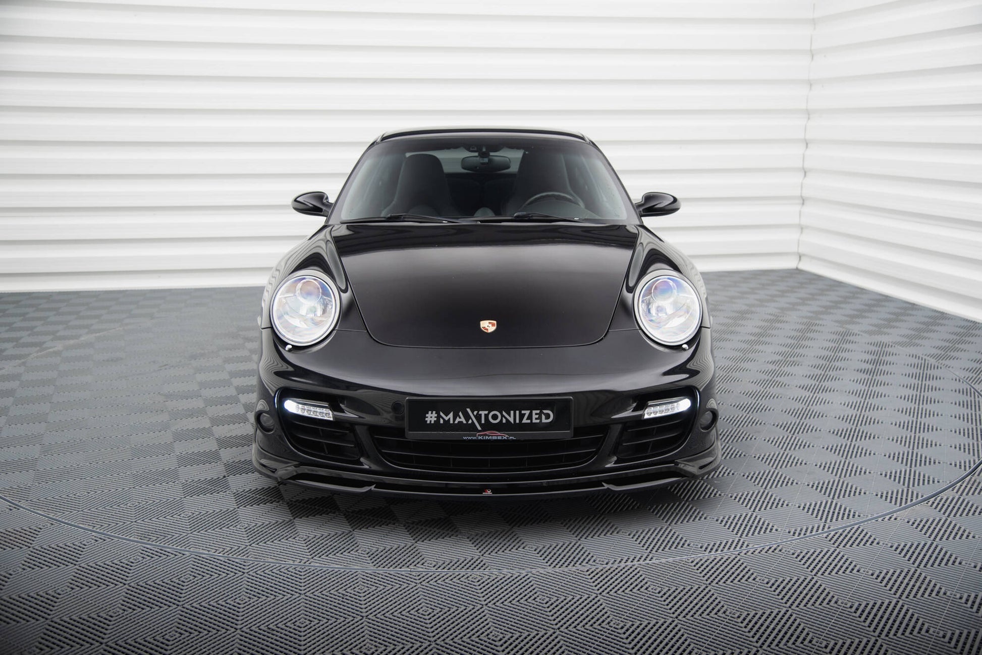 Maxton Front Ansatz für Porsche 911 Turbo 997 schwarz Hochglanz