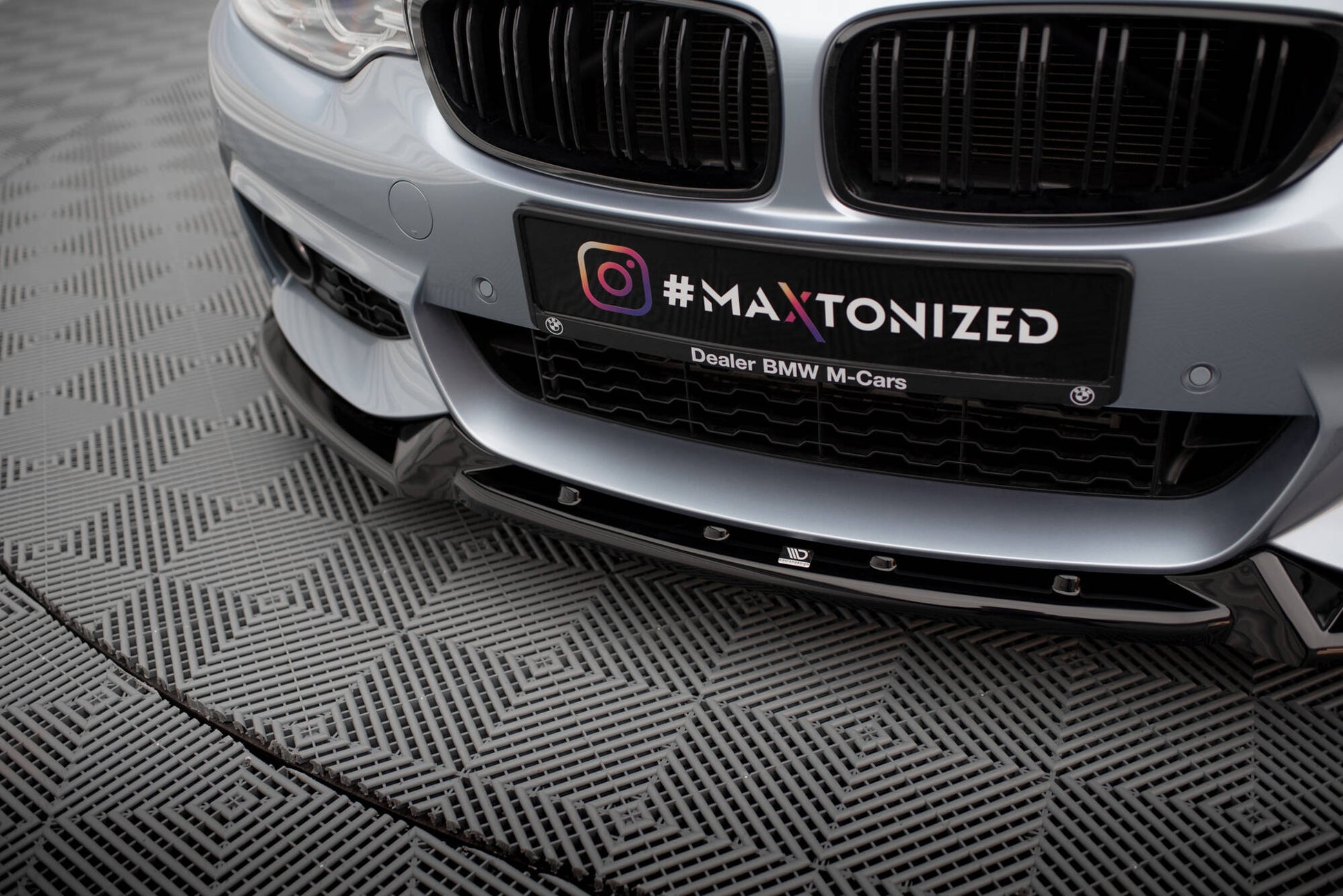 Maxton Front Ansatz V.4 für BMW 4er Coupe / Gran Coupe / Cabrio M-Paket F32 / F36 / F33 schwarz Hochglanz