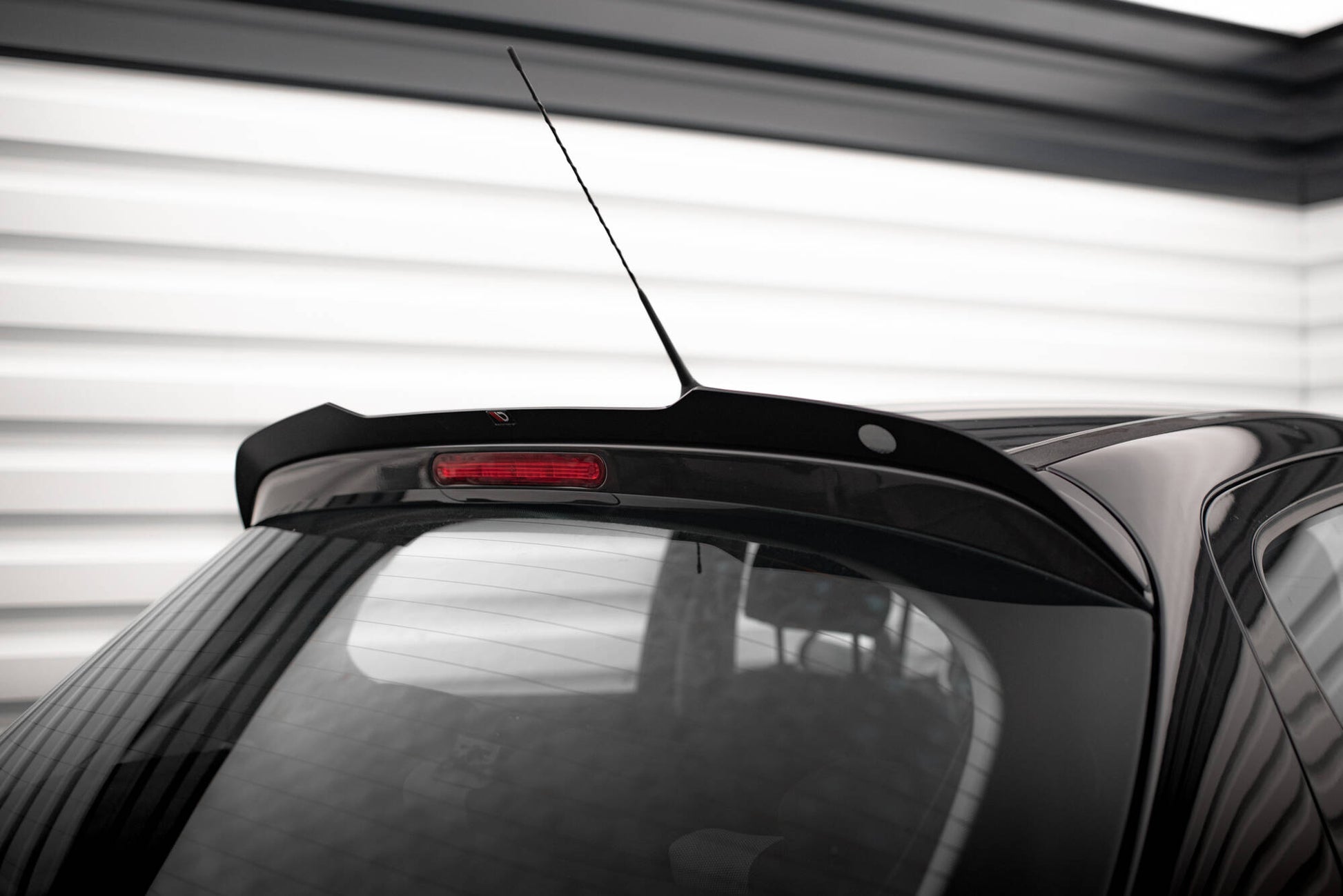 Maxton Spoiler CAP für Peugeot 207 Sport schwarz Hochglanz