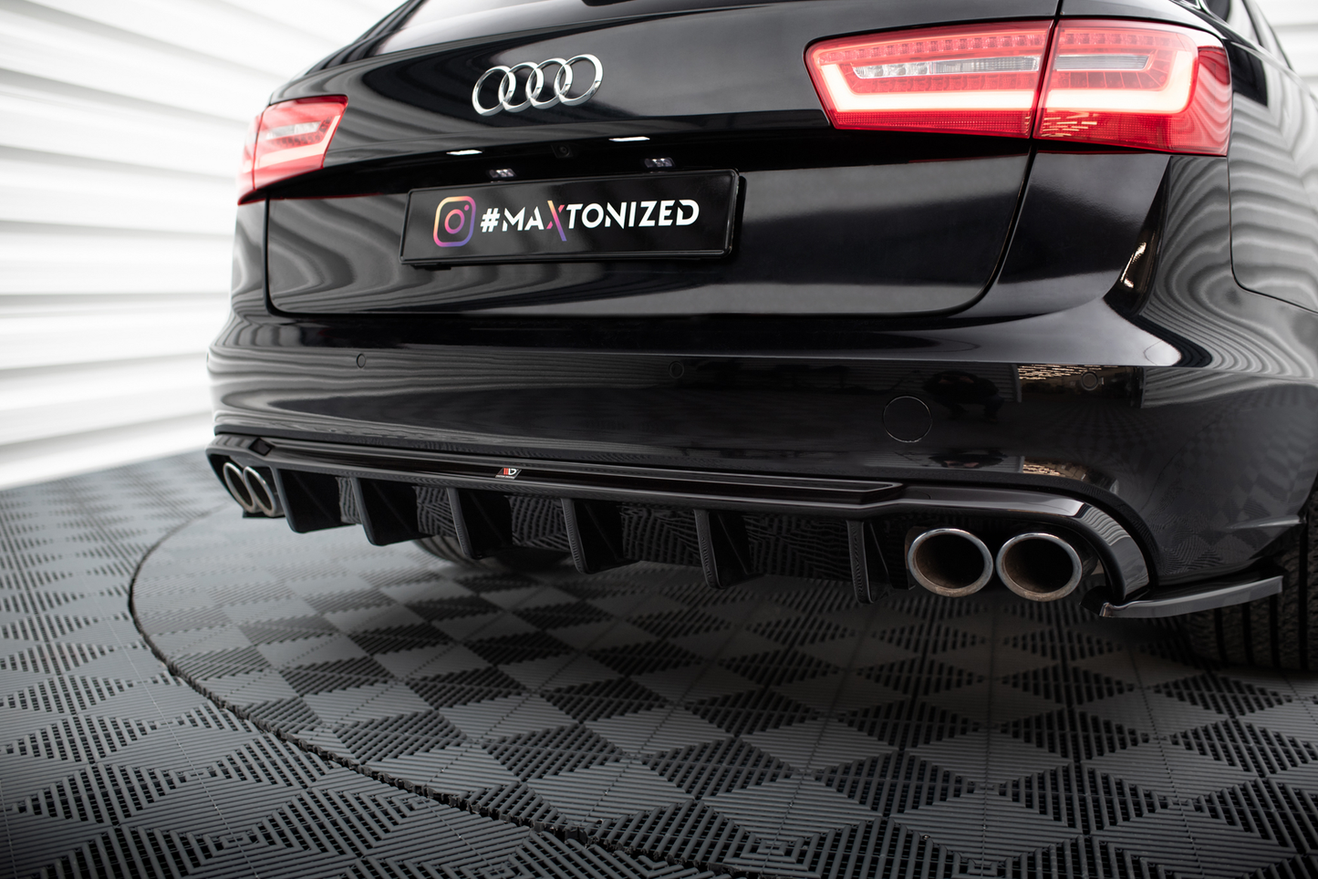 Maxton Diffusor Heck Ansatz für Audi A6 Avant C7 (Version mit Doppelauspuff auf beiden Seiten)