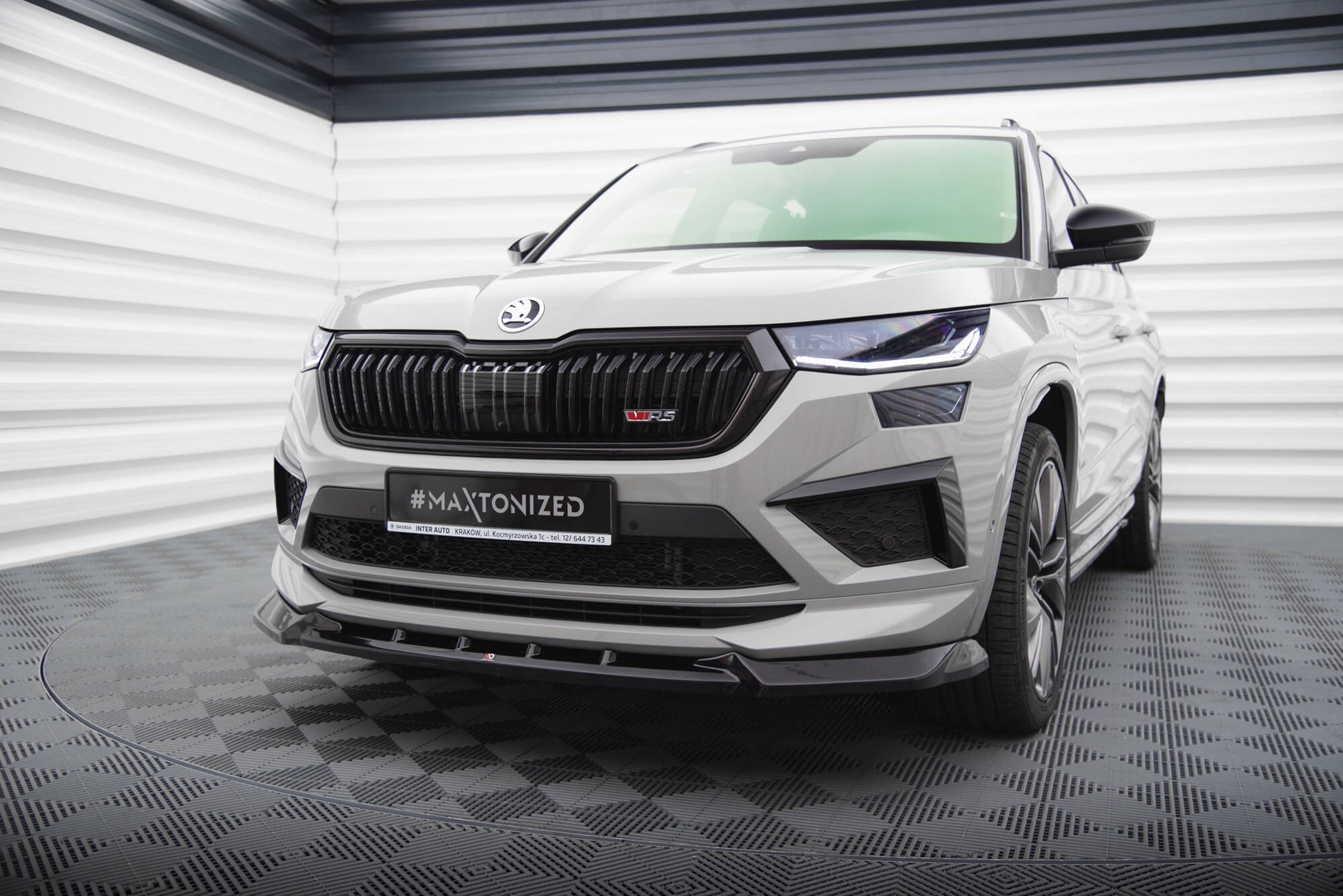 Maxton Front Ansatz V.1 für Skoda Kodiaq RS Mk1 Facelift schwarz Hochglanz