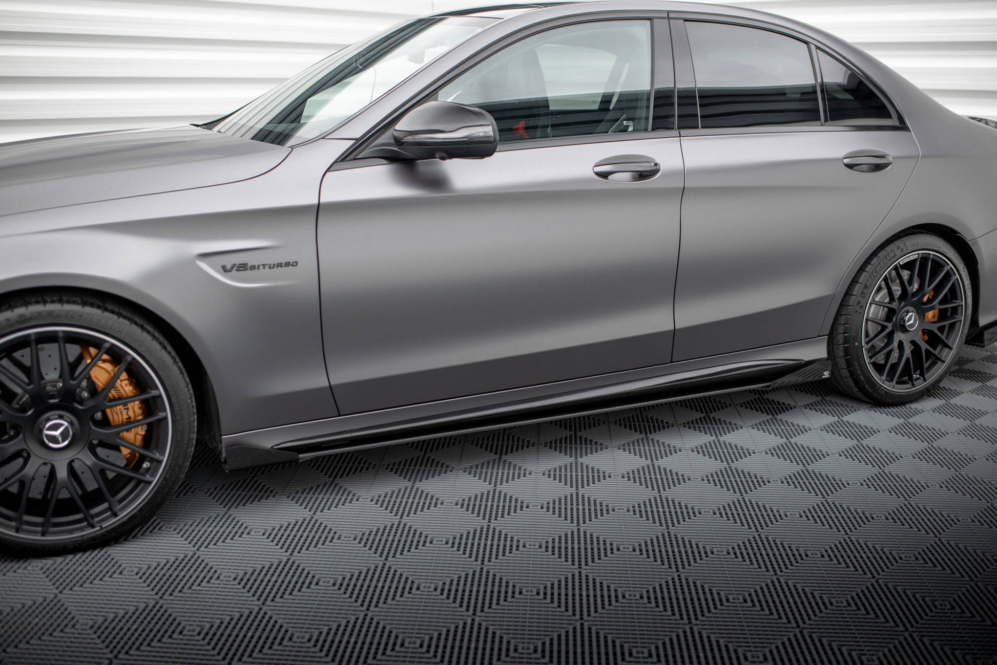 Maxton Street Pro Seitenschweller Ansatz für + Flaps Mercedes-AMG C63 Limousine / Kombi W205 Facelift schwarz Hochglanz