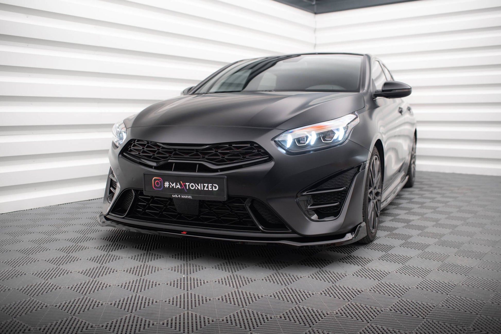 Maxton Front Ansatz V.1 für Kia Proceed GT Mk3 Facelift / Ceed GT Mk1 Facelift  schwarz Hochglanz