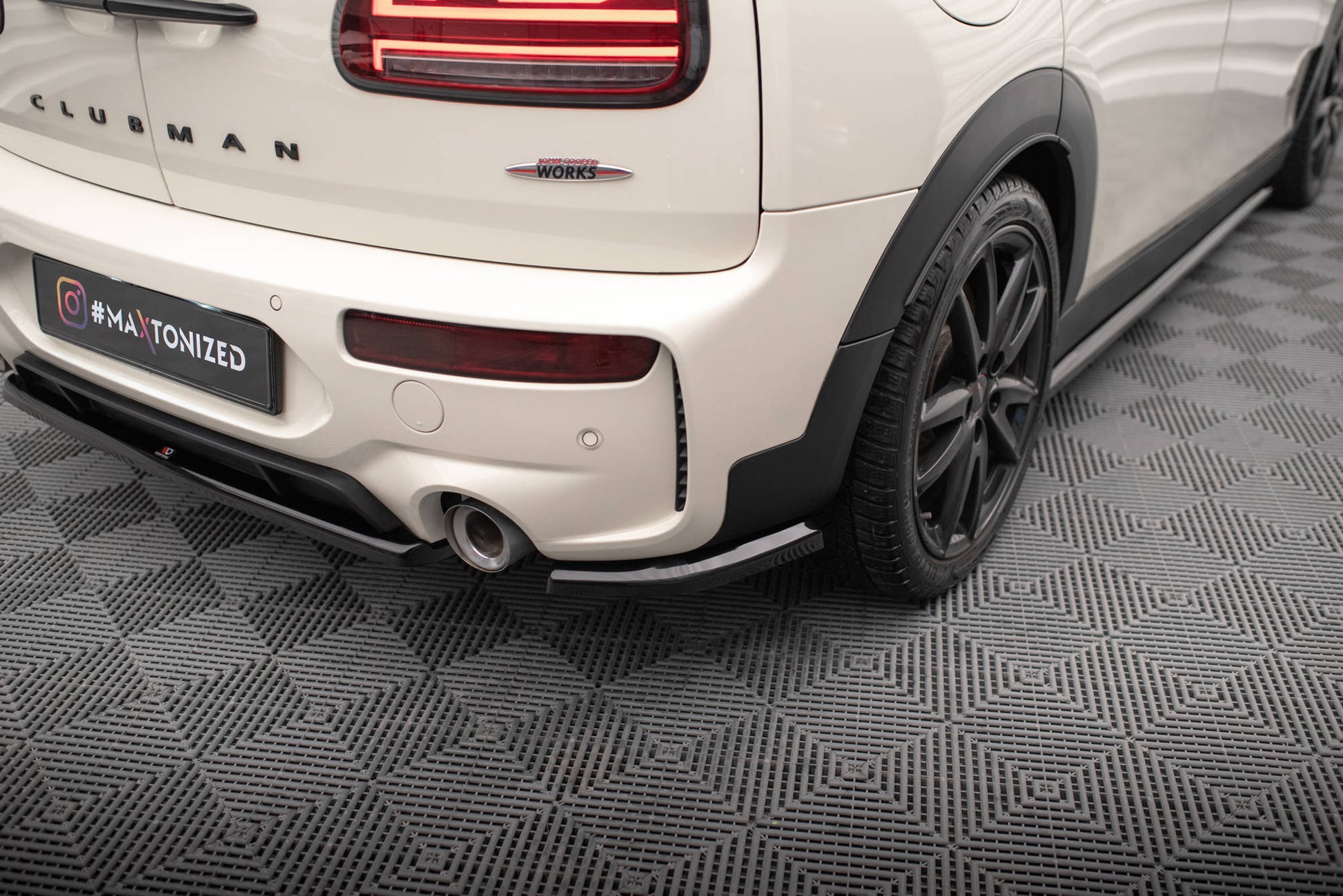 Maxton Heck Ansatz Flaps Diffusor für Mini Cooper Clubman John Cooper Works F54 Facelift schwarz Hochglanz