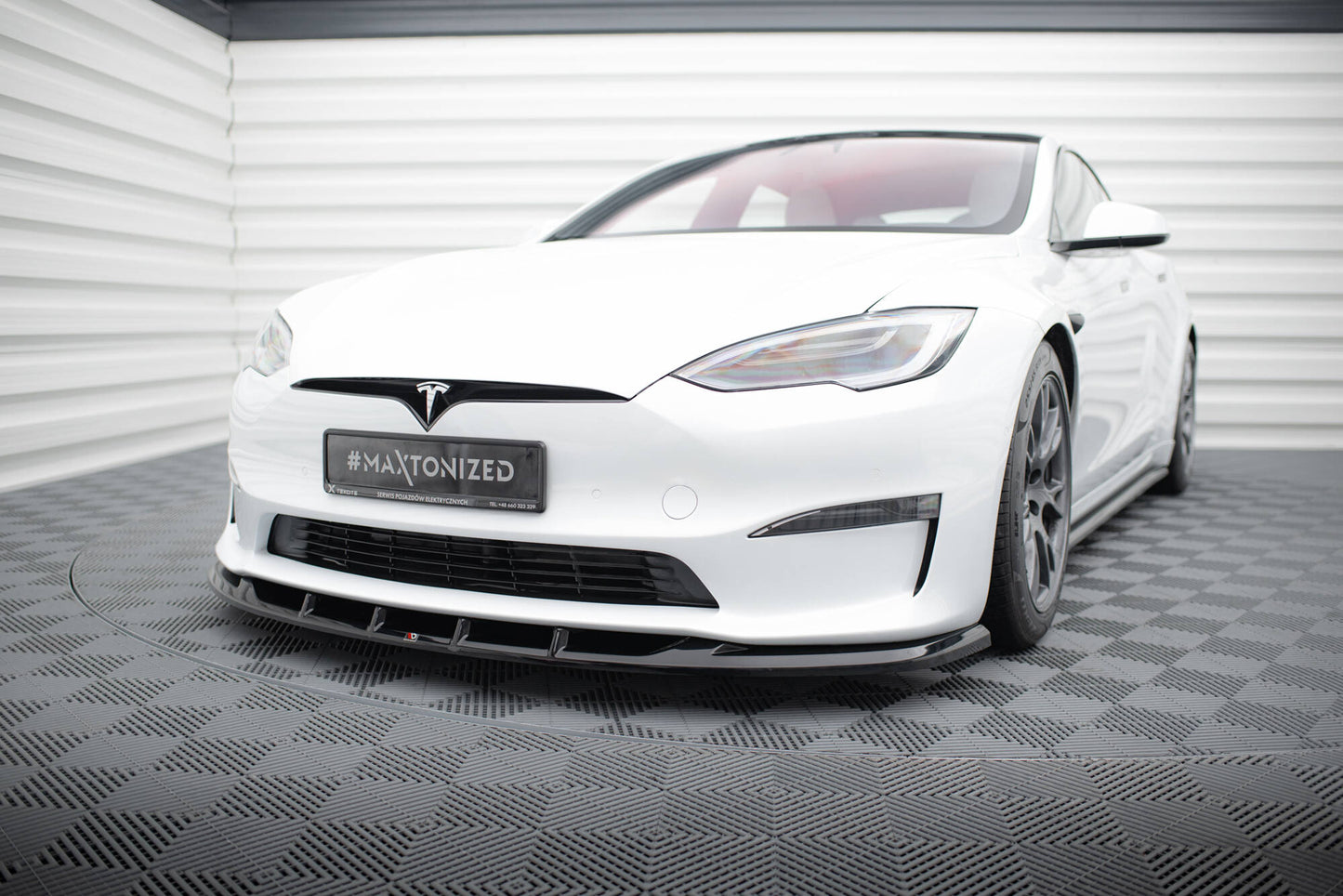 Maxton Front Ansatz V.3 für Tesla Model S Plaid Mk1 Facelift schwarz Hochglanz