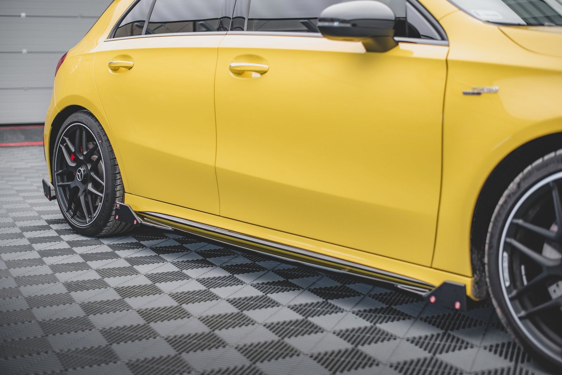 Maxton Seitenschweller Ansatz für V.2 für + Flaps Mercedes-AMG A45 S