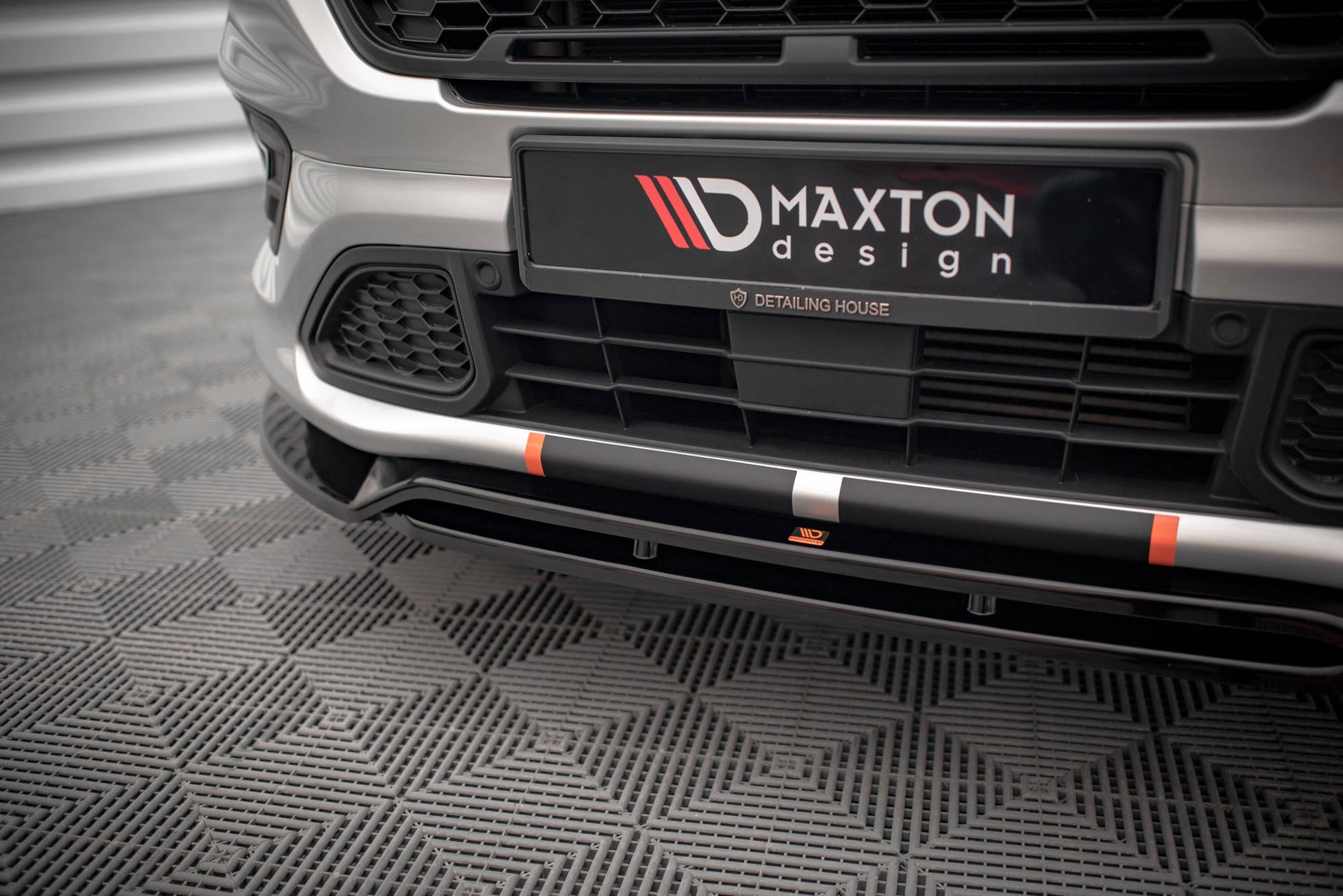 Maxton Front Ansatz für Ford Transit Custom ST-Line Mk1 Facelift schwarz Hochglanz